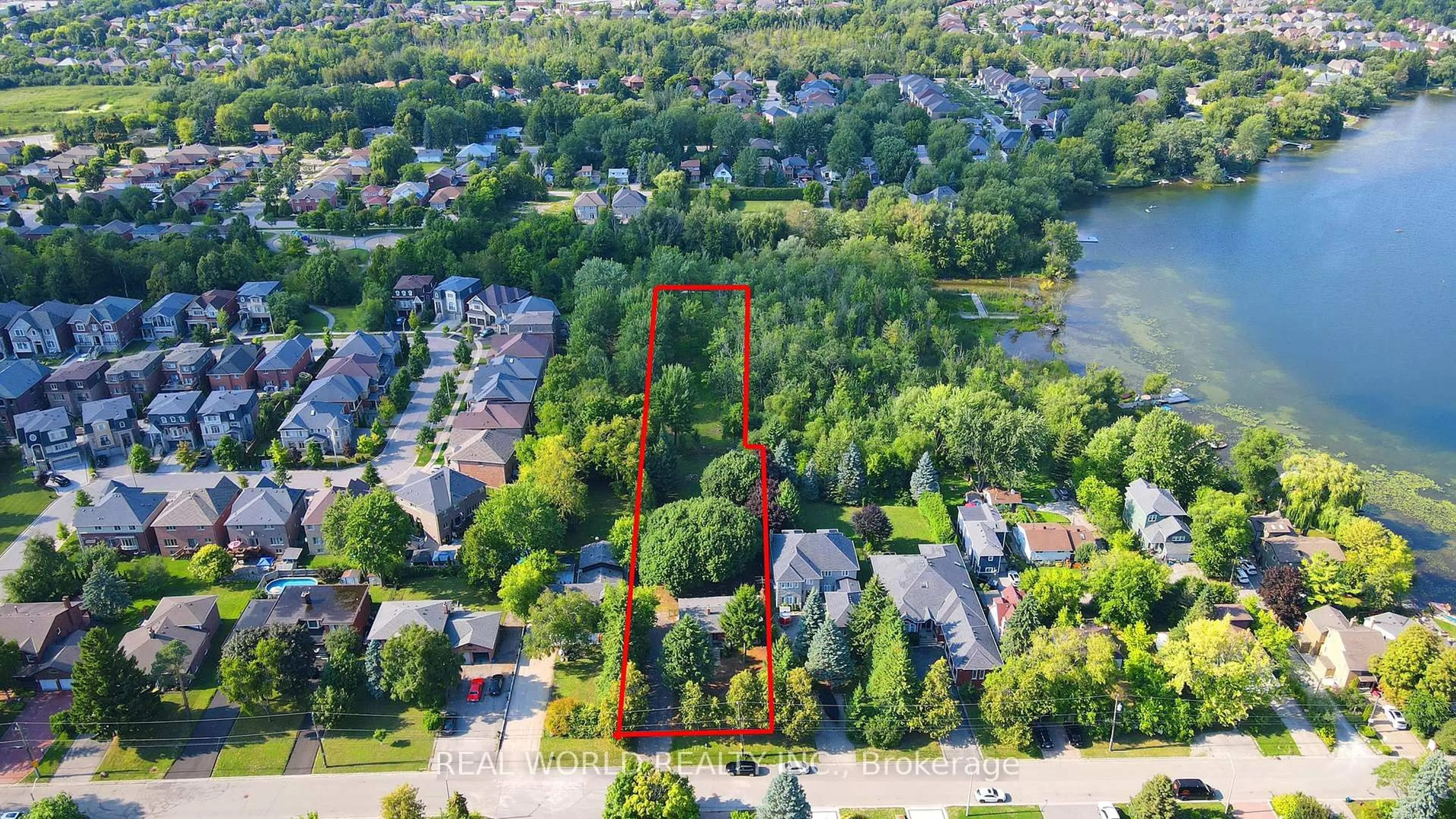 A pic from outside/outdoor area/front of a property/back of a property/a pic from drone, water/lake/river/ocean view for 246 Douglas Rd, Richmond Hill Ontario L4E 3H4