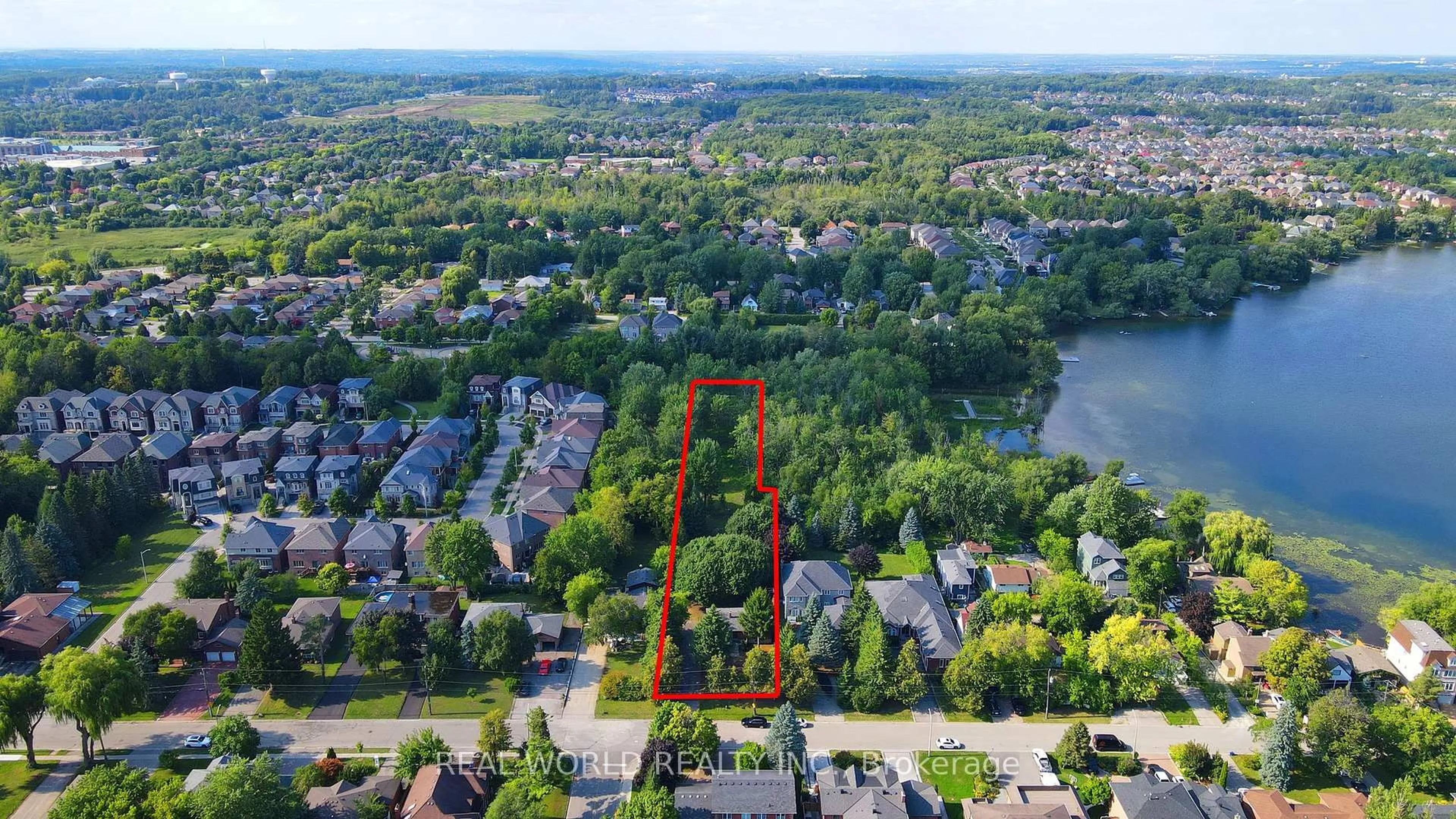 A pic from outside/outdoor area/front of a property/back of a property/a pic from drone, water/lake/river/ocean view for 246 Douglas Rd, Richmond Hill Ontario L4E 3H4
