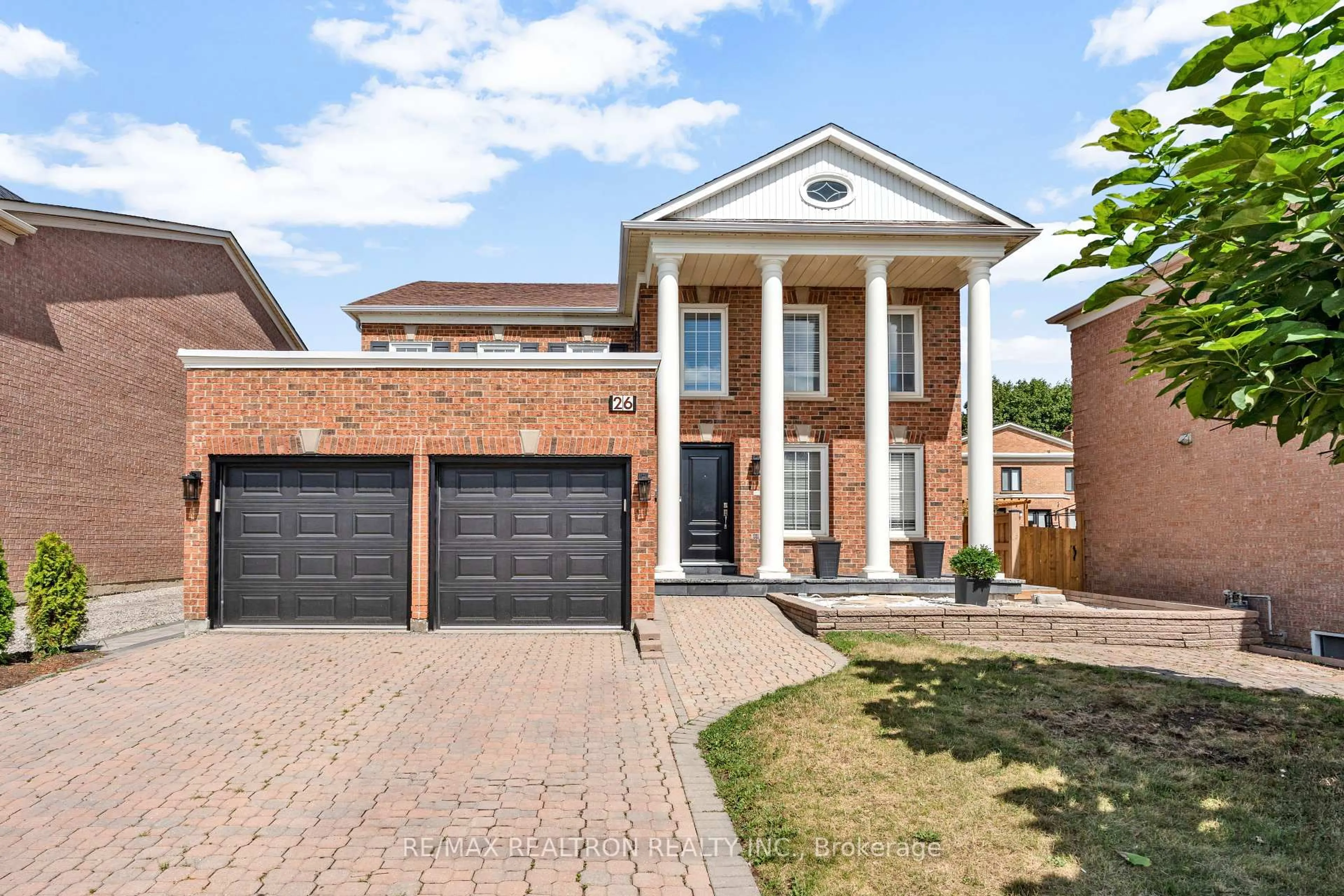 Home with brick exterior material, street for 26 Cowles Crt, Richmond Hill Ontario L4C 9A5