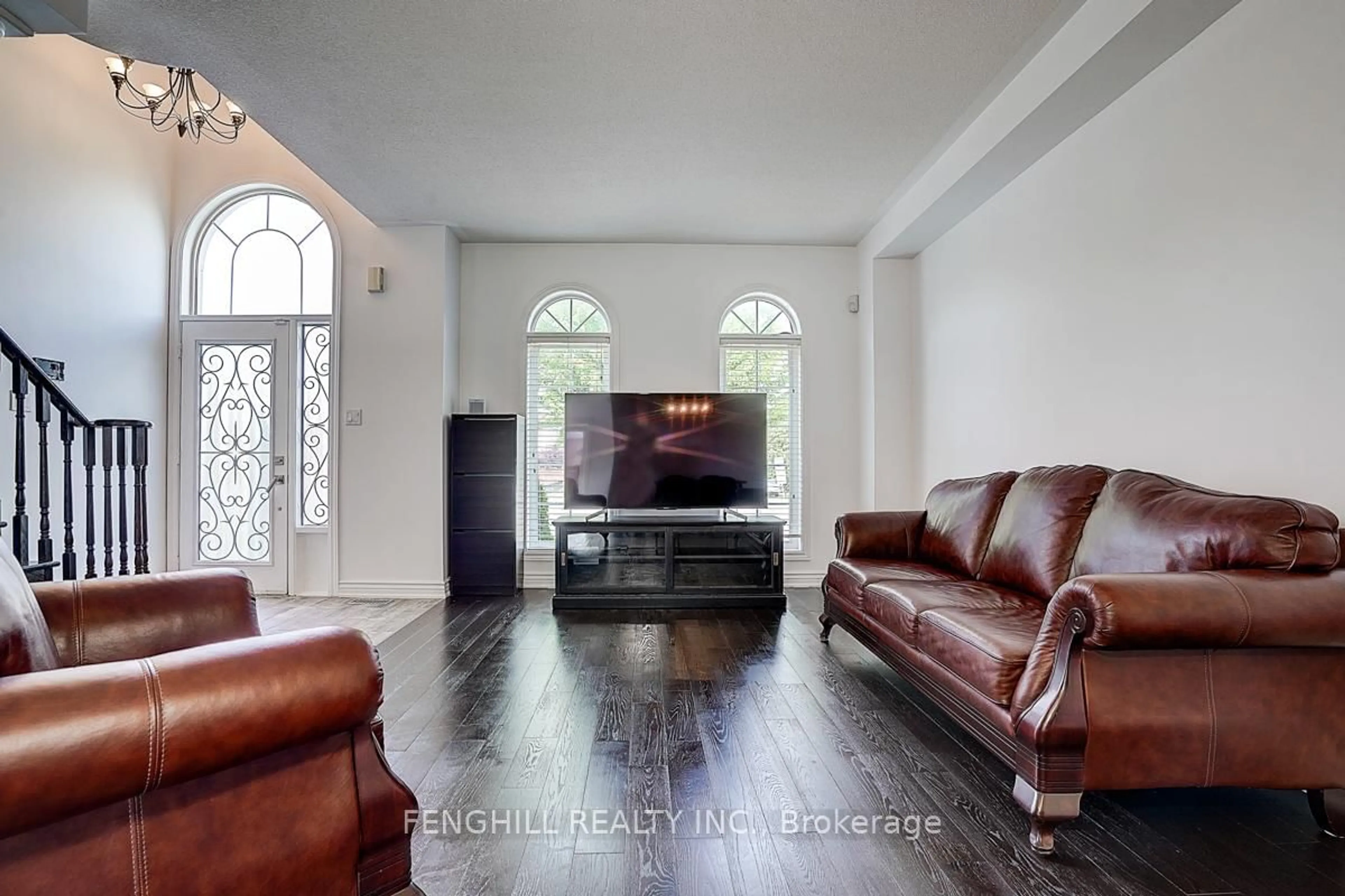 Living room with furniture, unknown for 23 Vellore Woods Blvd, Vaughan Ontario L4H 1Y6