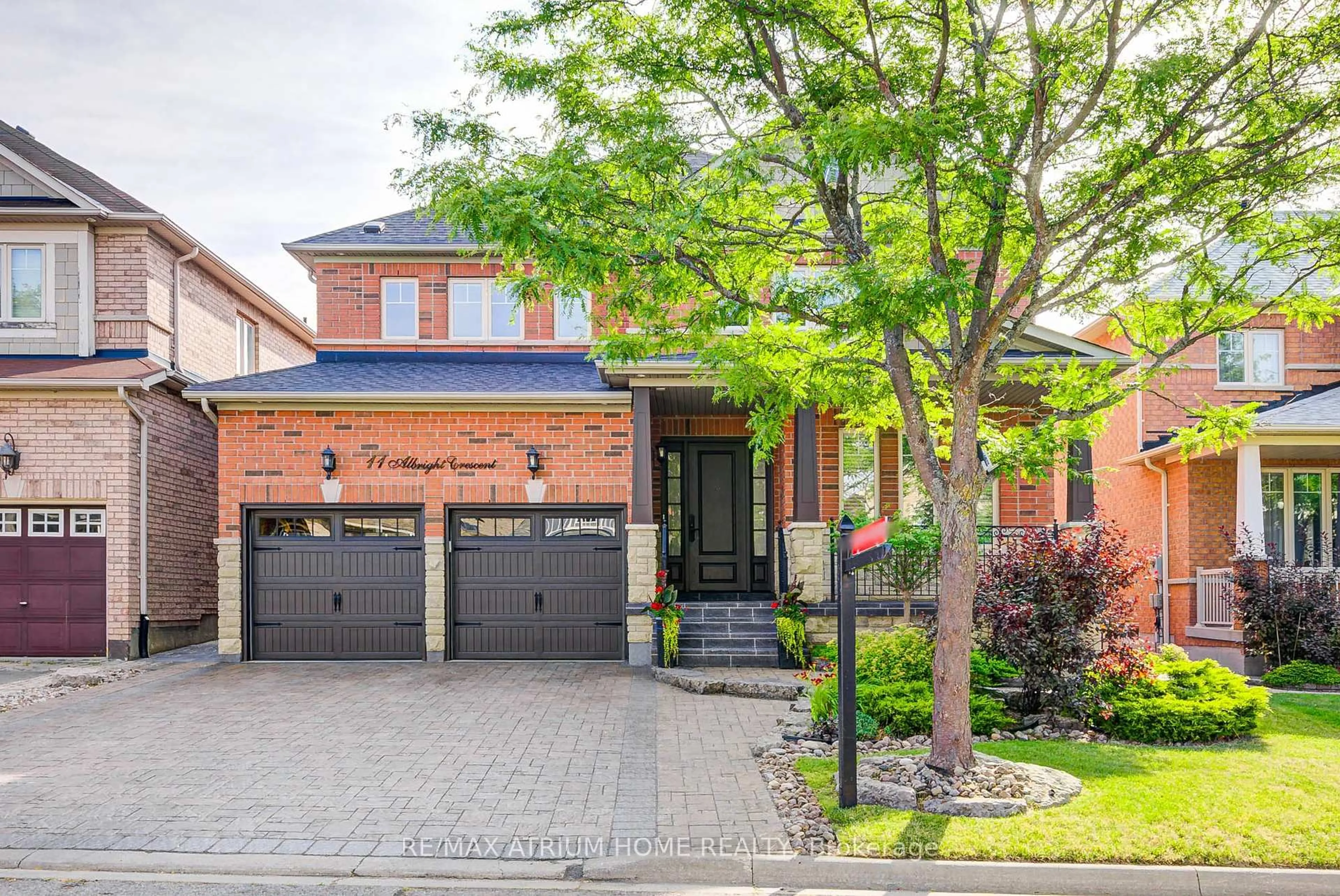 Home with brick exterior material, street for 11 Albright Cres, Richmond Hill Ontario L4E 4Z4