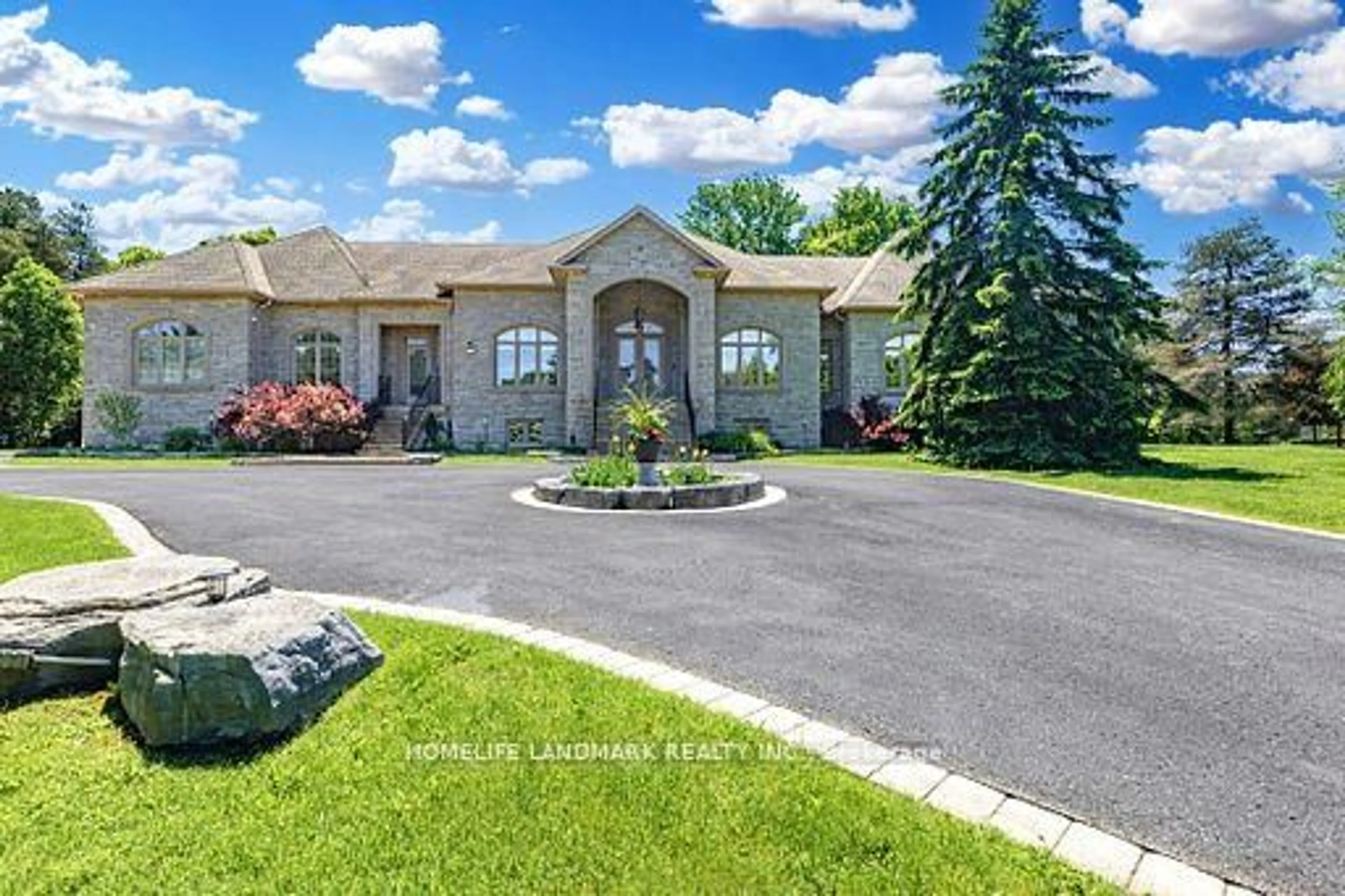 Unknown for 11 Cranborne Chse, Whitchurch-Stouffville Ontario L4A 0C6
