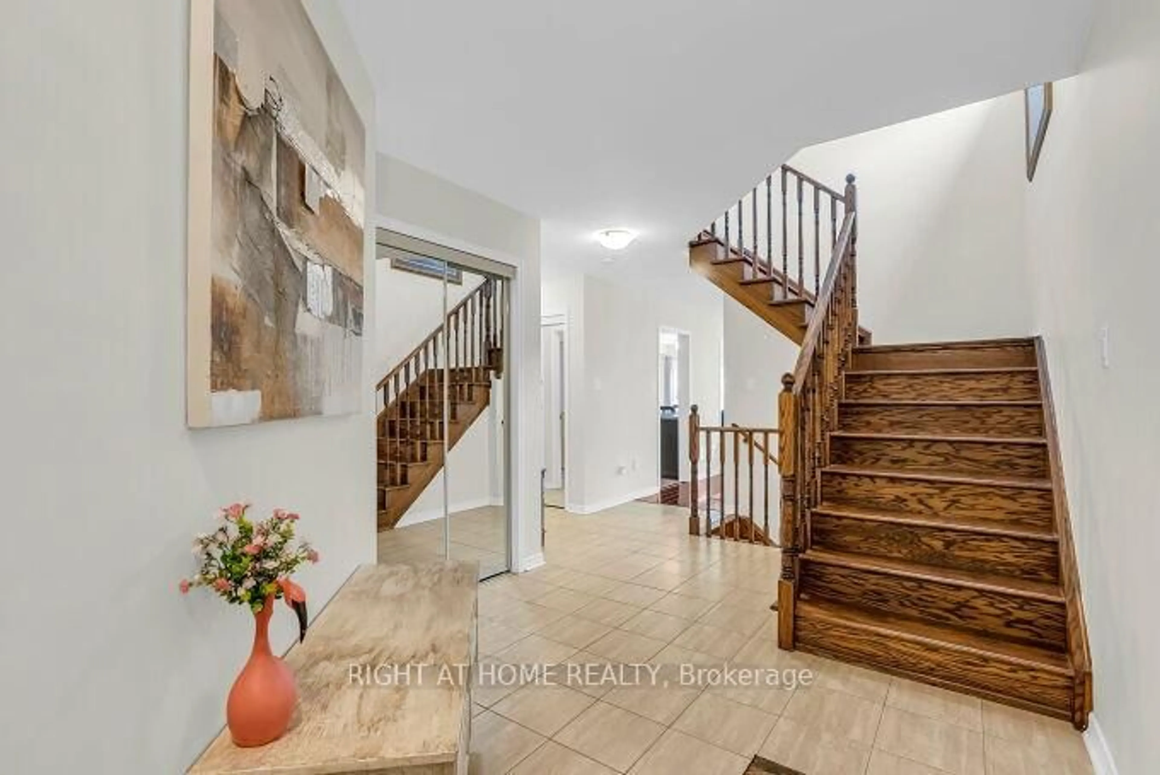 Unknown for 1191 Mary Lou St, Innisfil Ontario L9S 5A4