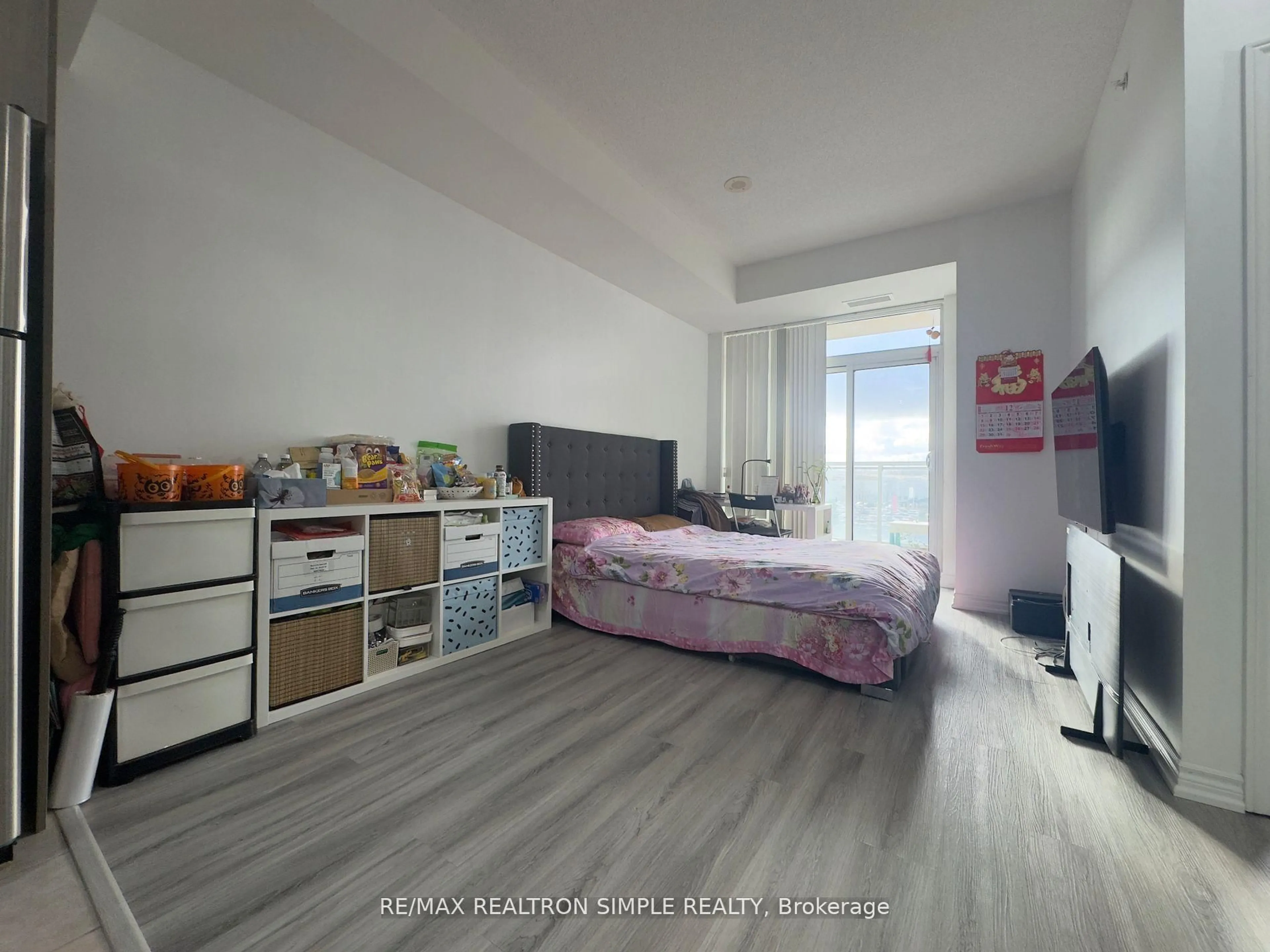 A pic of a room for 8323 Kennedy Rd #211, Markham Ontario L3R 5W7