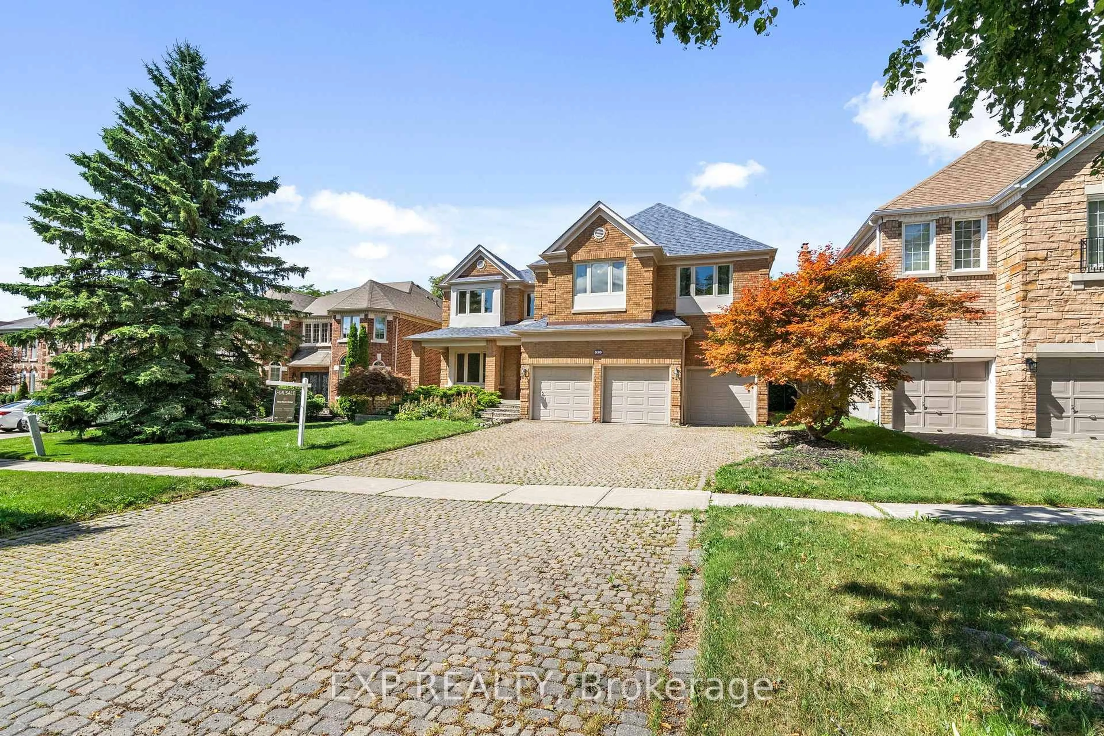 Home with brick exterior material, street for 959 Lockwood Circ, Newmarket Ontario L3X 1M1