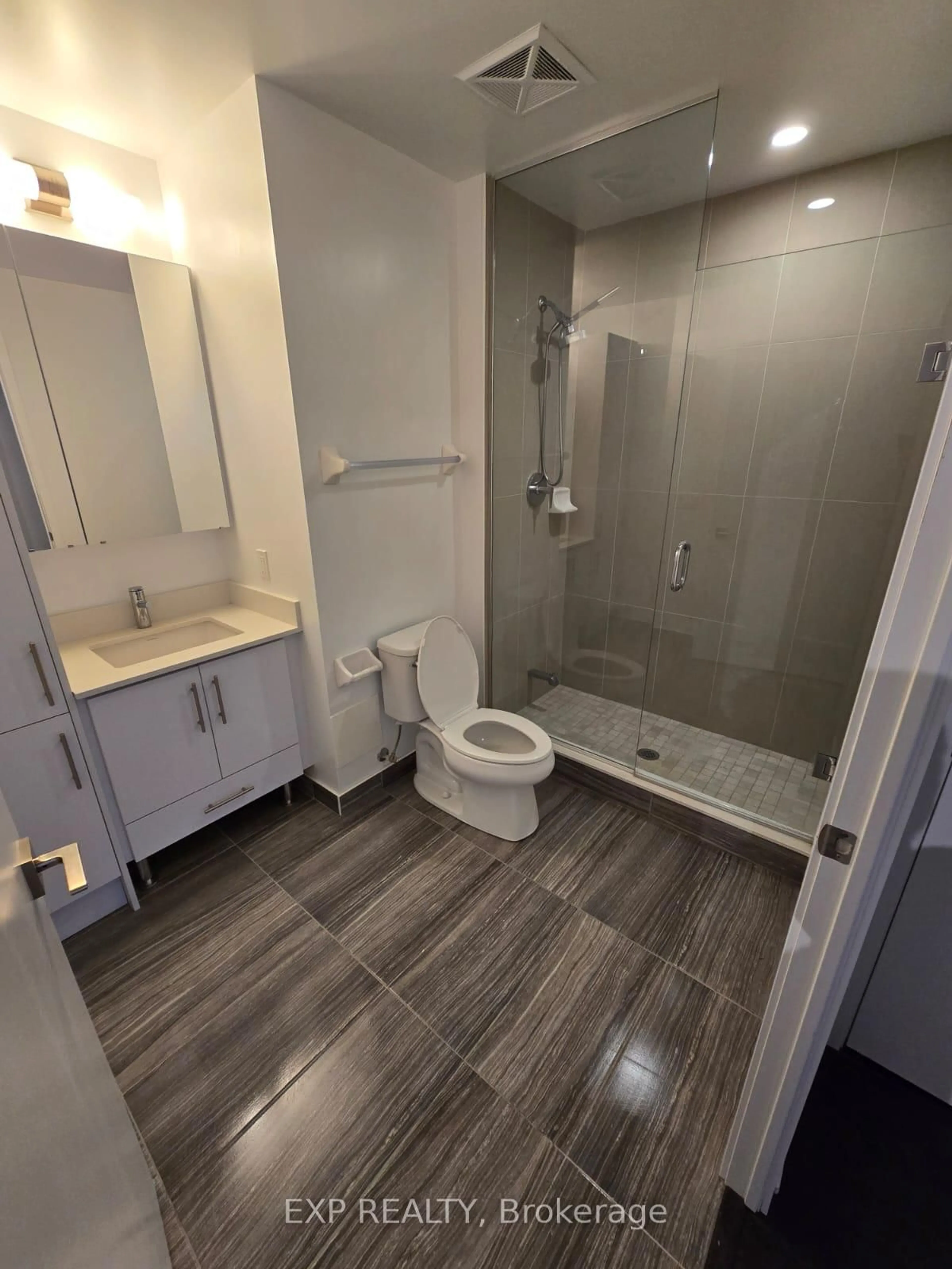Unknown for 75 oneida Cres #1005, Richmond Hill Ontario L4B 0H3