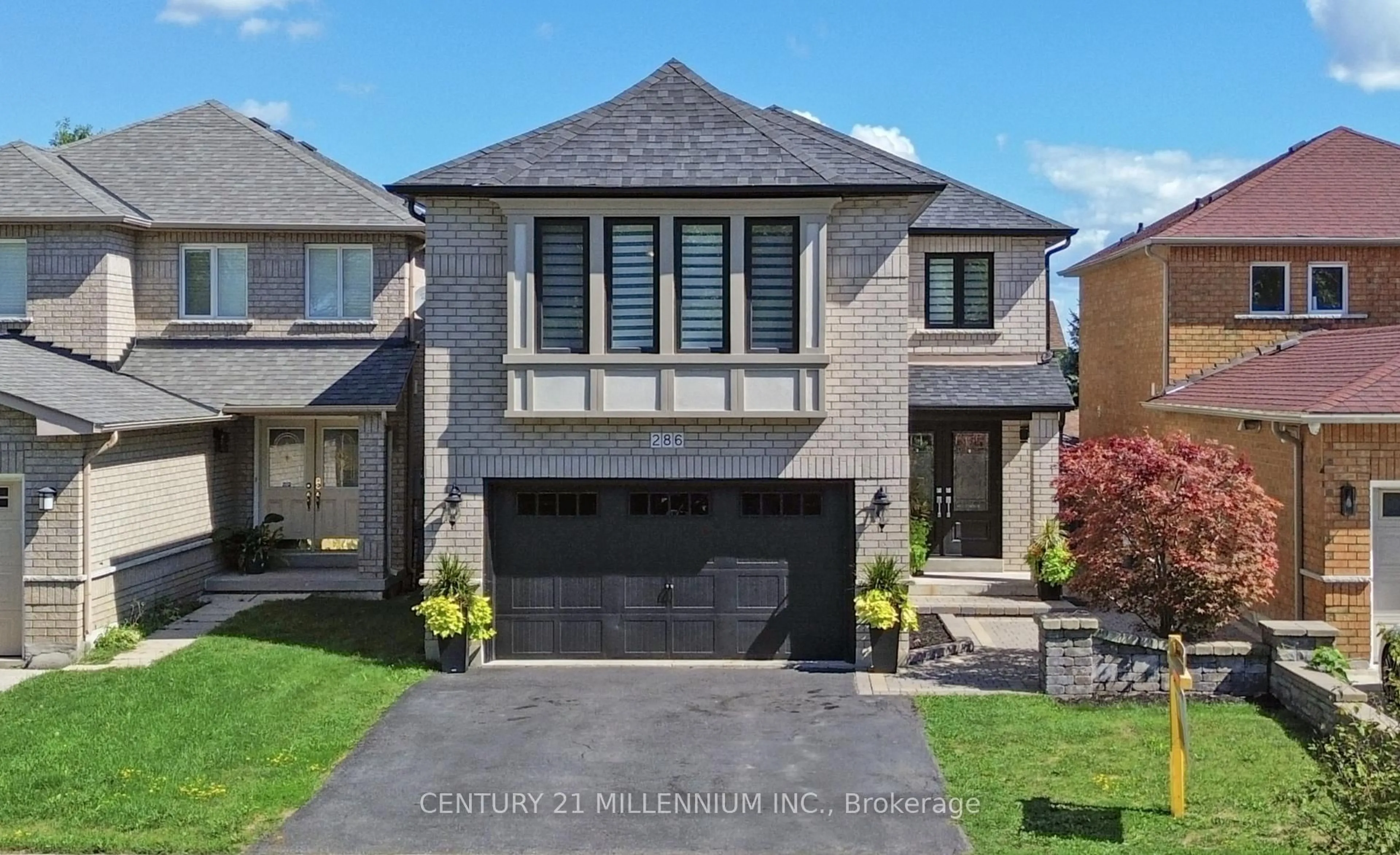 Home with brick exterior material, street for 286 Royalpark Way, Vaughan Ontario L4H 1J8