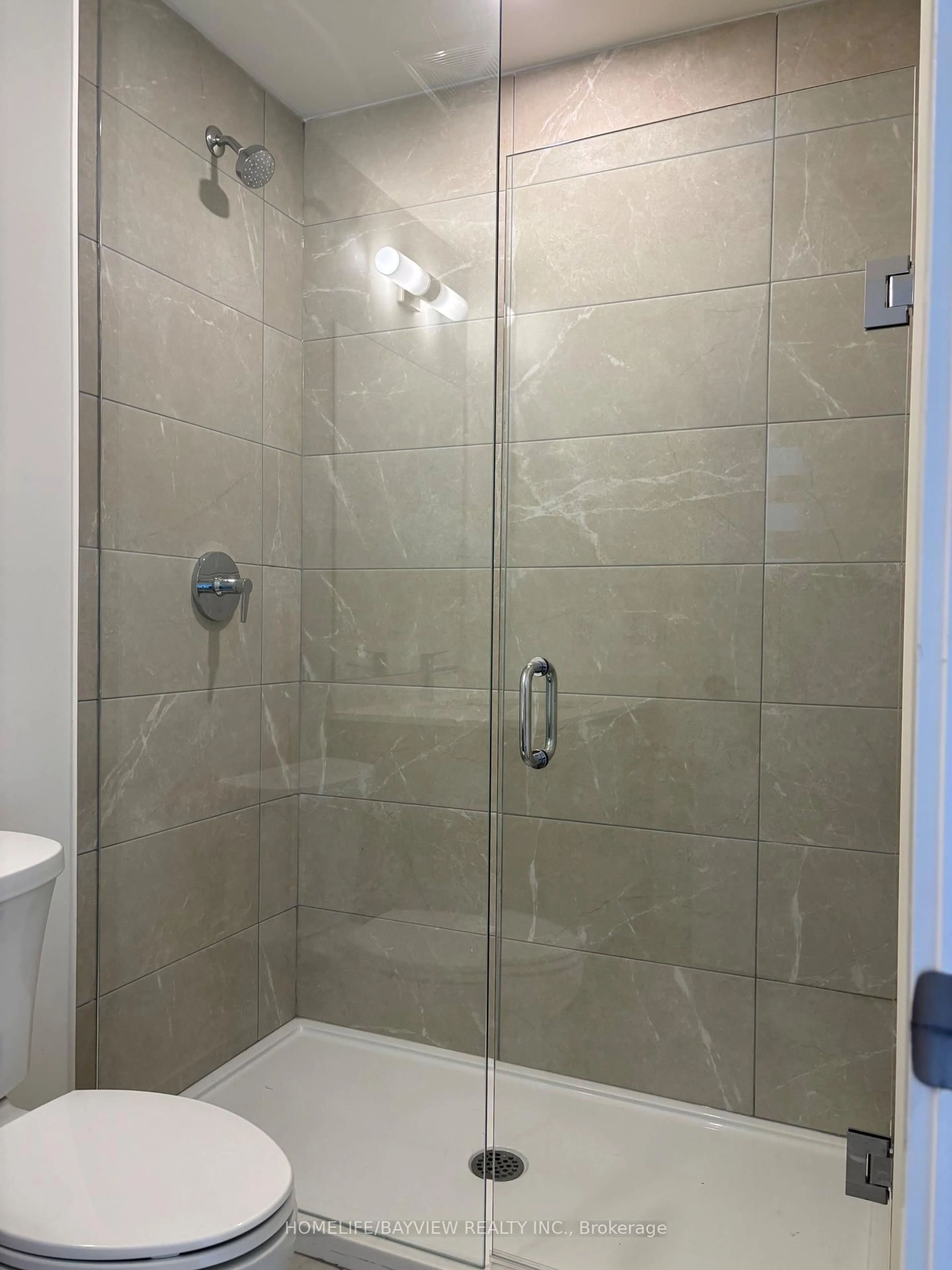 Contemporary bathroom, ceramic/tile floor for 2 David Eyer Rd #930, Richmond Hill Ontario L4S 0N6