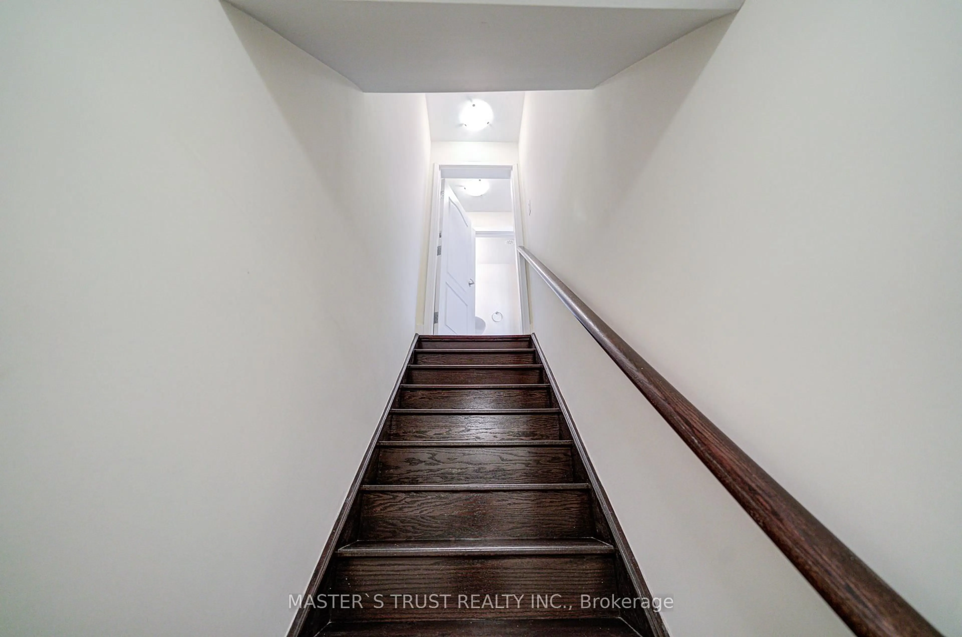 Stairs for 30 Dunsheath Way #507, Markham Ontario L6B 1N3