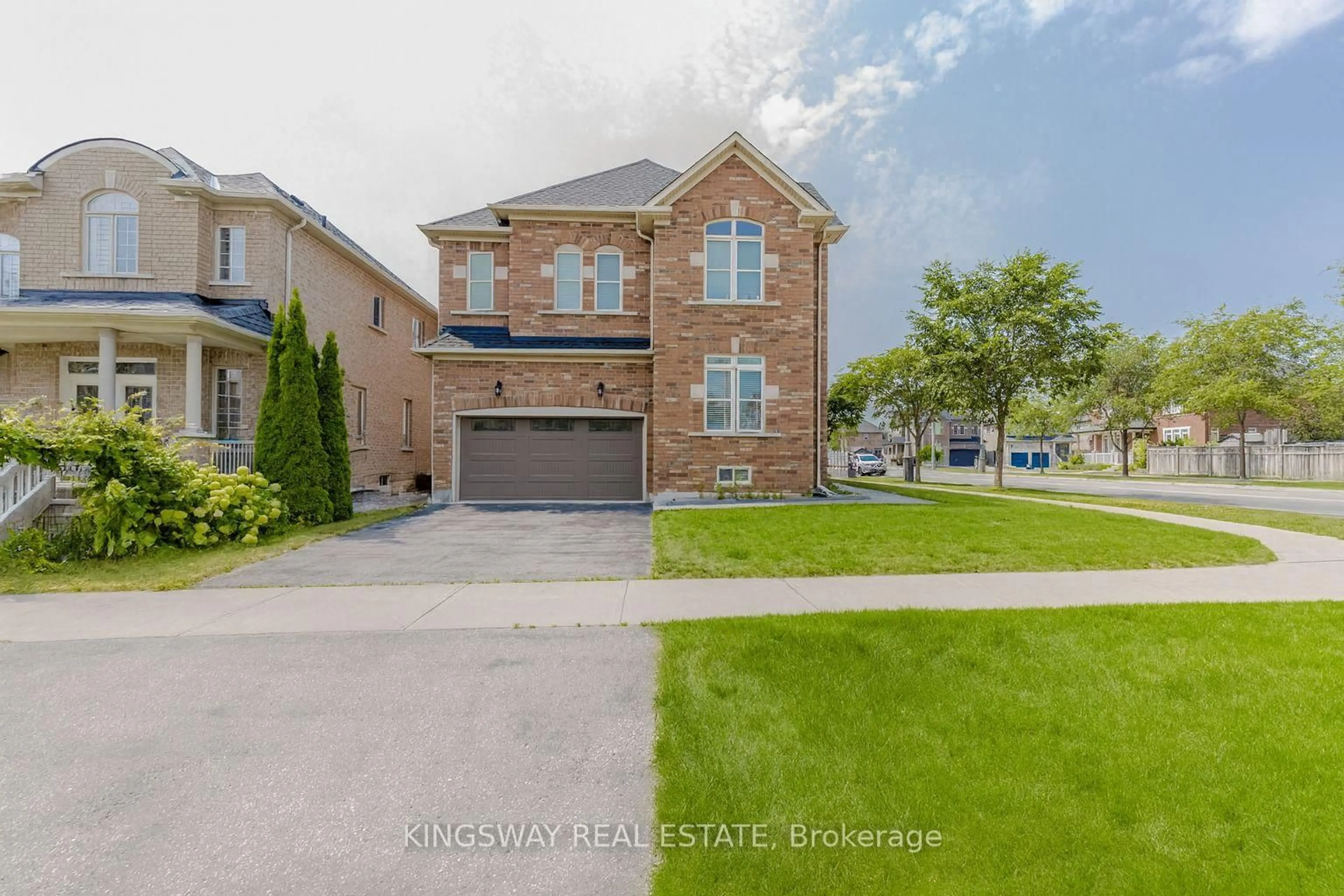 Home with brick exterior material, street for 197 Ken Laushway Ave, Whitchurch-Stouffville Ontario L4A 0S6