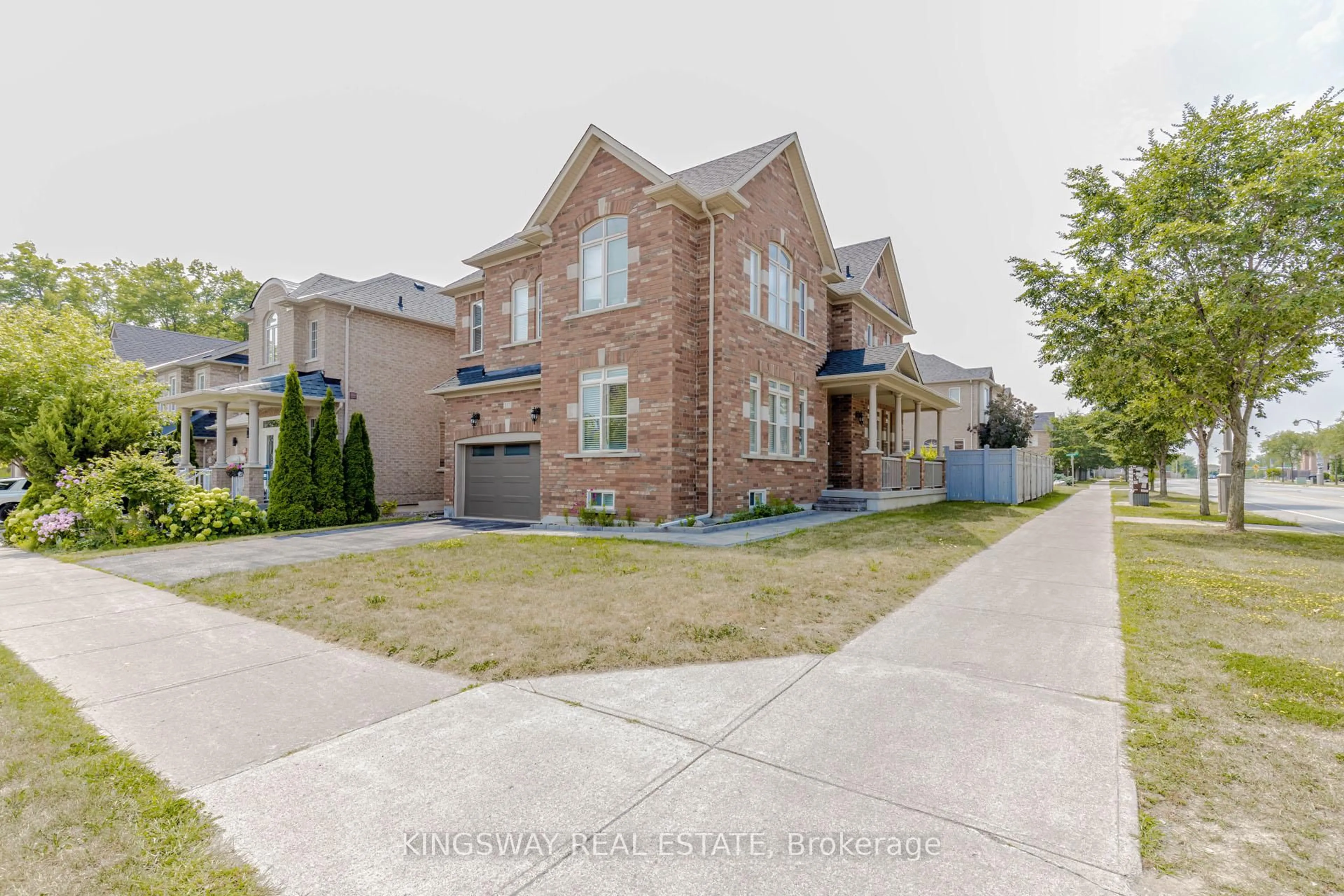 Home with brick exterior material, street for 197 Ken Laushway Ave, Whitchurch-Stouffville Ontario L4A 0S6