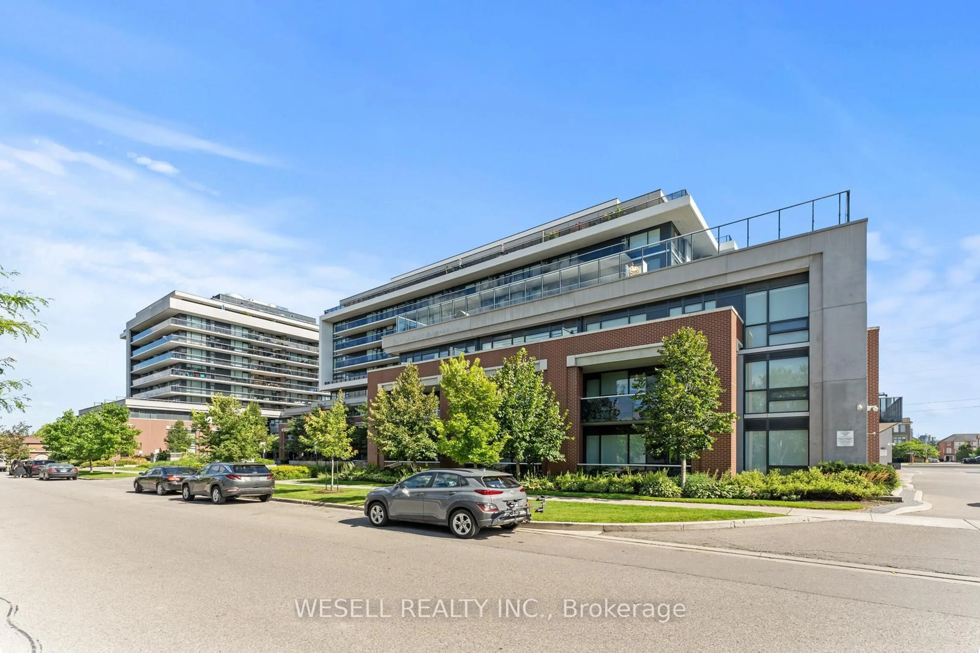 Indoor foyer for 4800 Highway 7 #722, Vaughan Ontario L4L 1H8