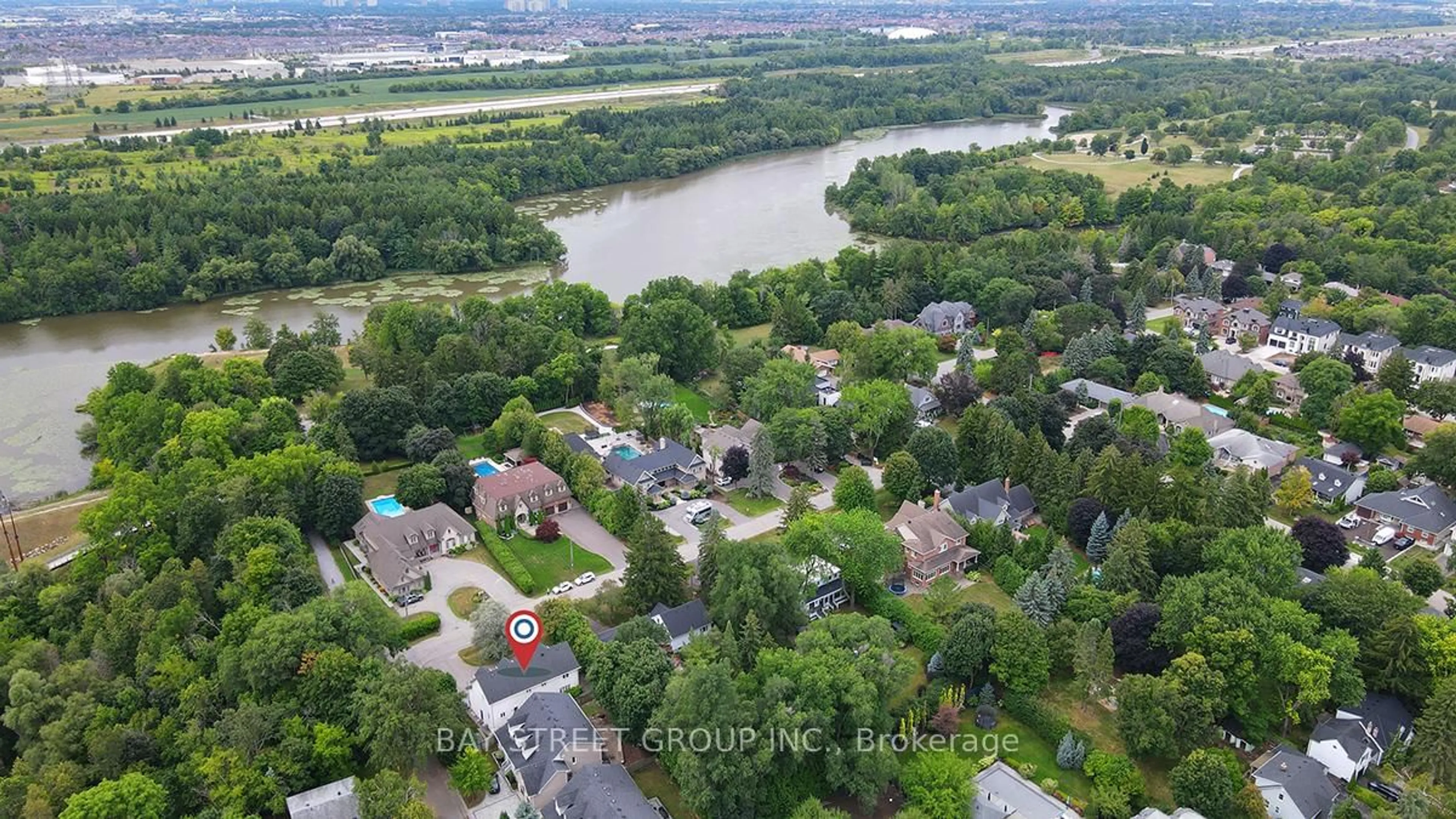 A pic from outside/outdoor area/front of a property/back of a property/a pic from drone, water/lake/river/ocean view for 2 Riverview Rd, Markham Ontario L3P 1E5