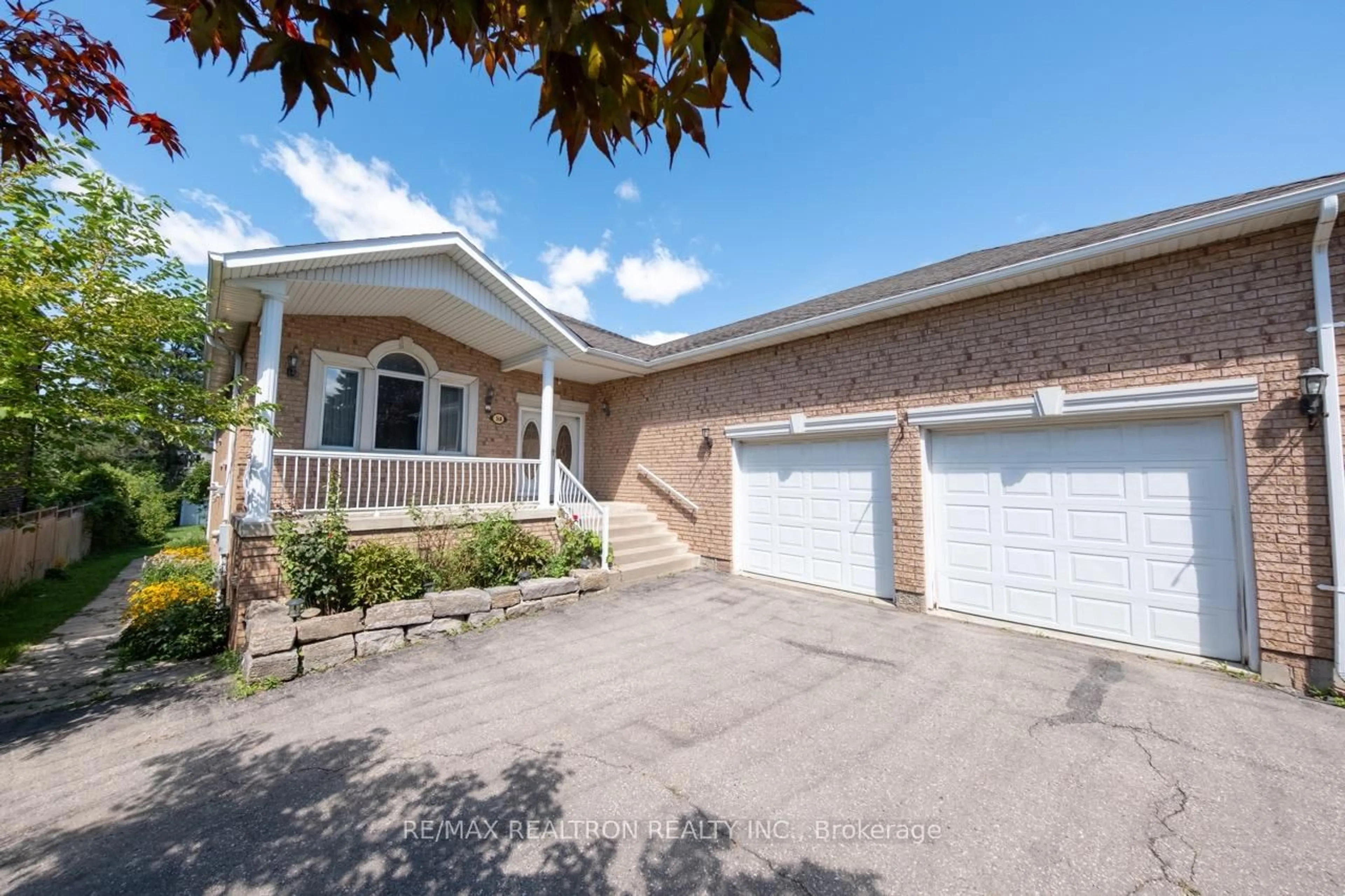 Unknown for 36A Puccini Dr, Richmond Hill Ontario L4E 2Y3
