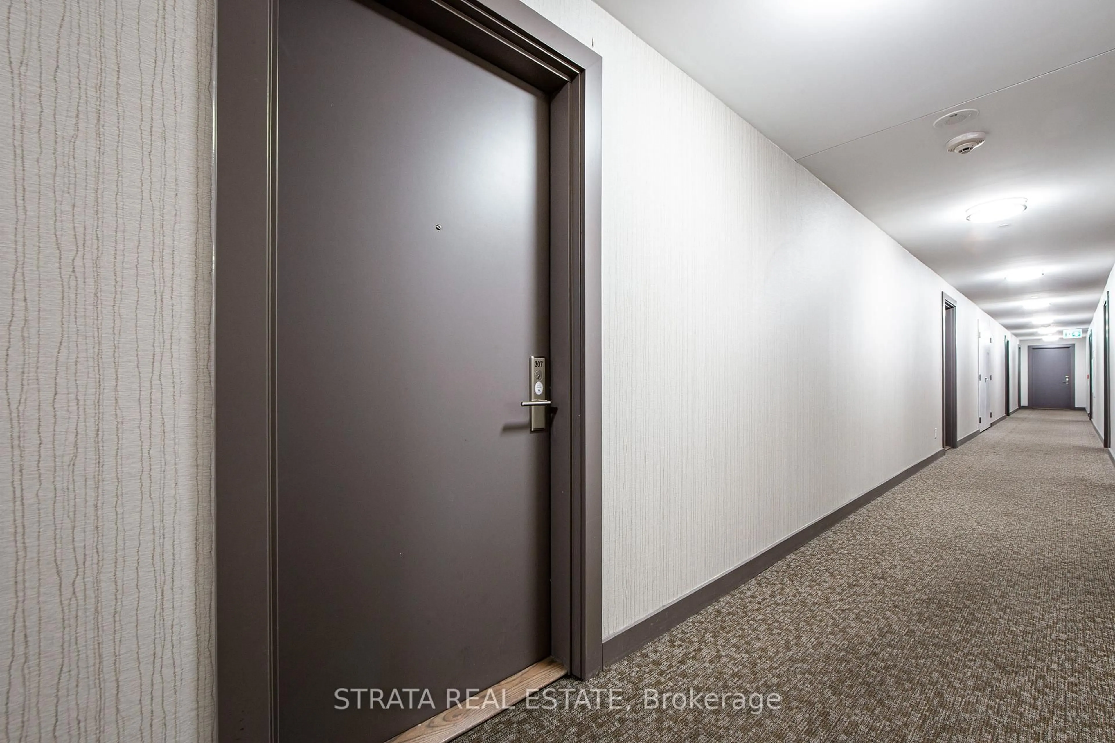 Indoor foyer for 1 Climo Lane #307, Markham Ontario L6E 0L1