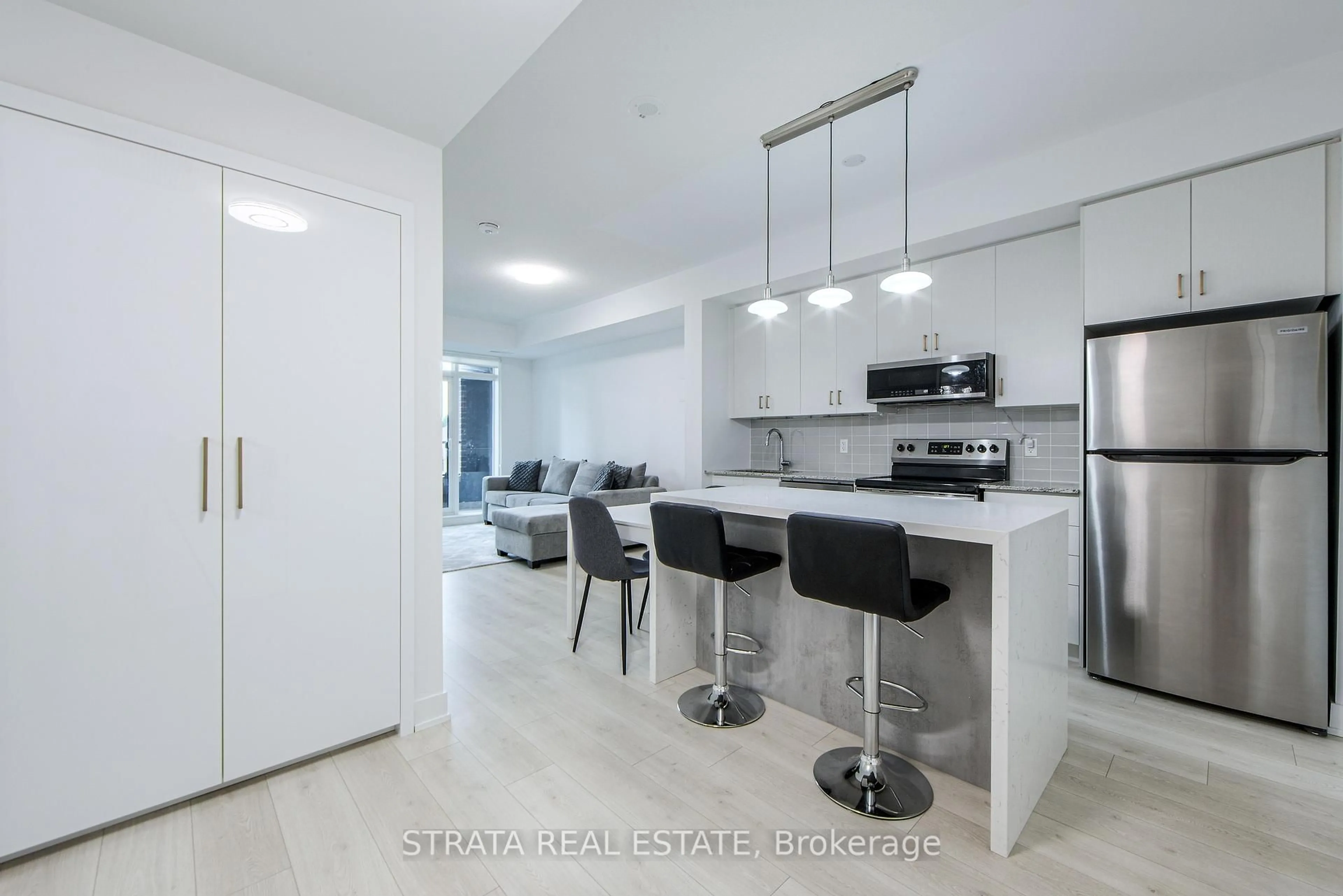 Open concept kitchen, ceramic/tile floor for 1 Climo Lane #307, Markham Ontario L6E 0L1