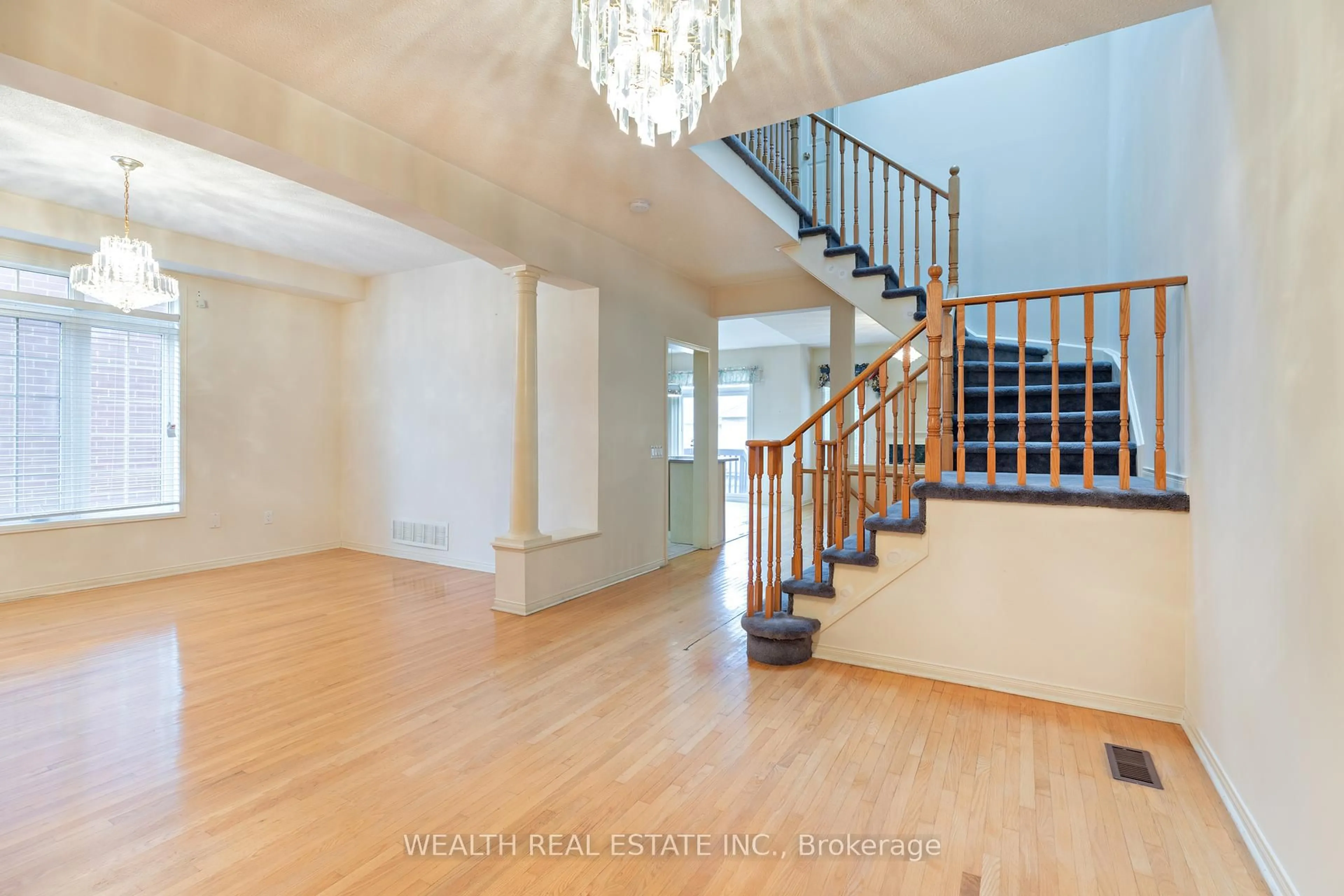 Indoor foyer for 89 Snowdon Circ, Markham Ontario L3P 7S5