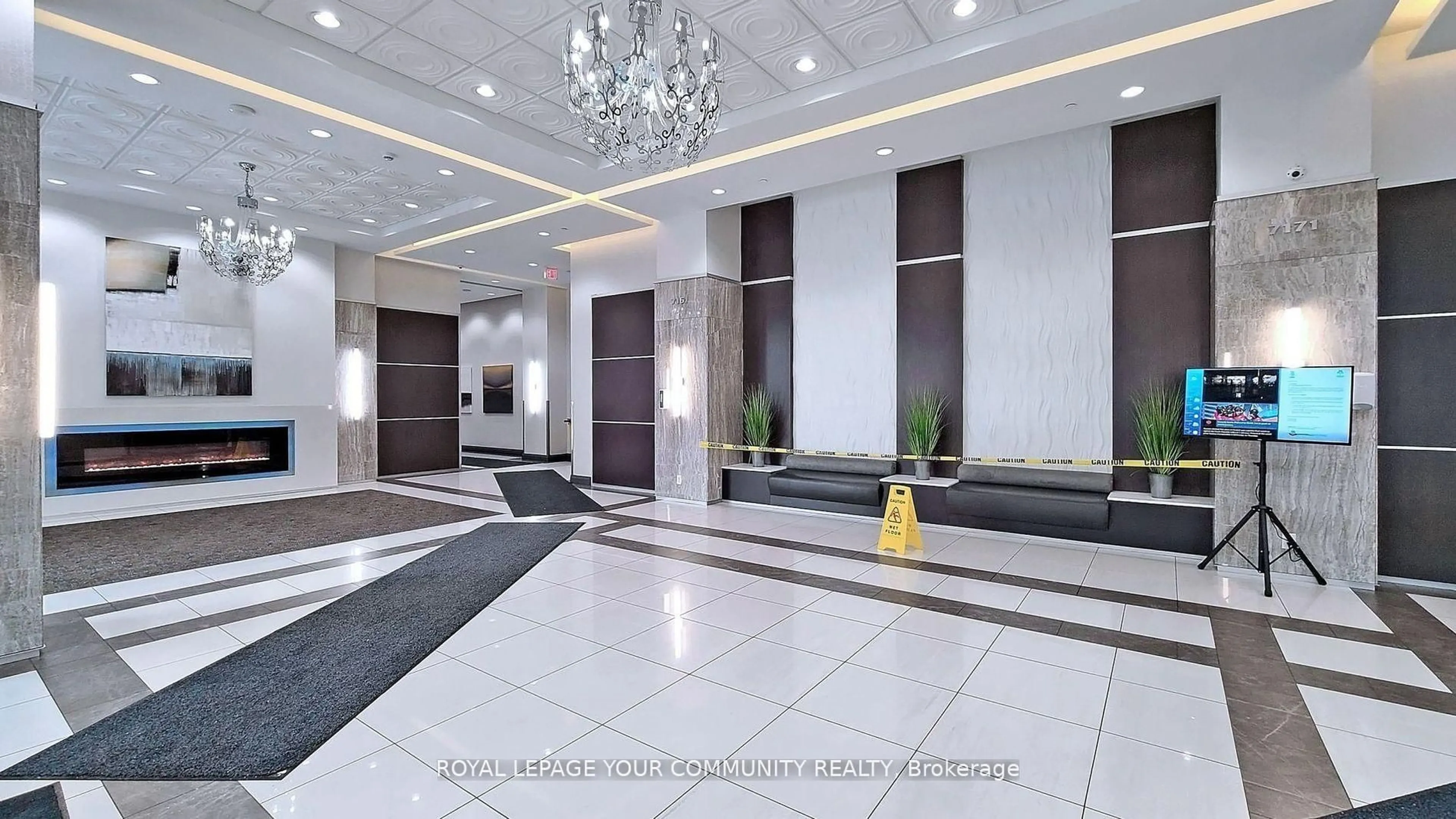 Lobby for 7171 Yonge St #1403, Markham Ontario L3T 0C5