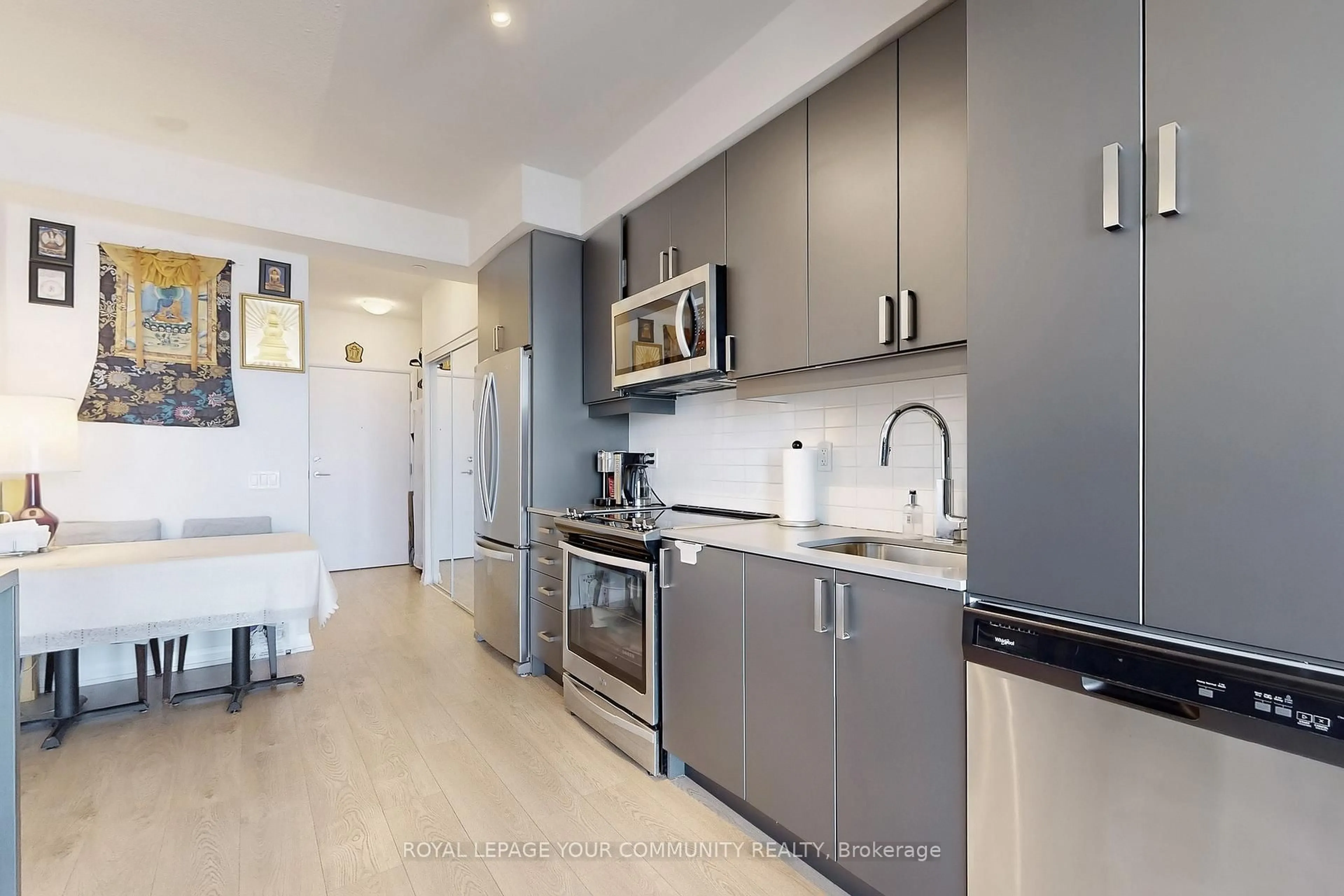 Unknown for 7895 Jane St #2918, Markham Ontario L4K 0K2