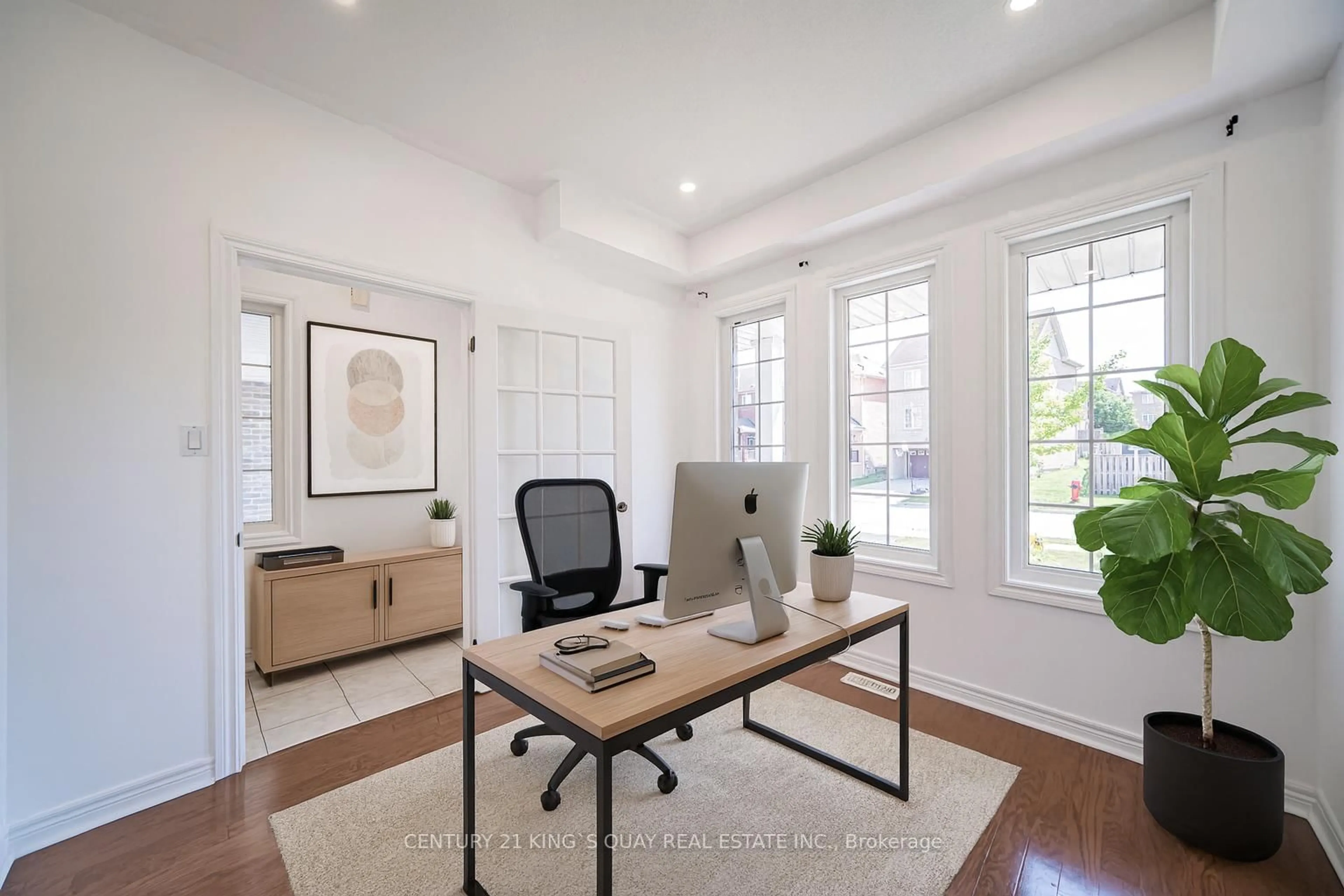 A pic of a room for 220 Karl Rose Tr, Newmarket Ontario L3X 3J3