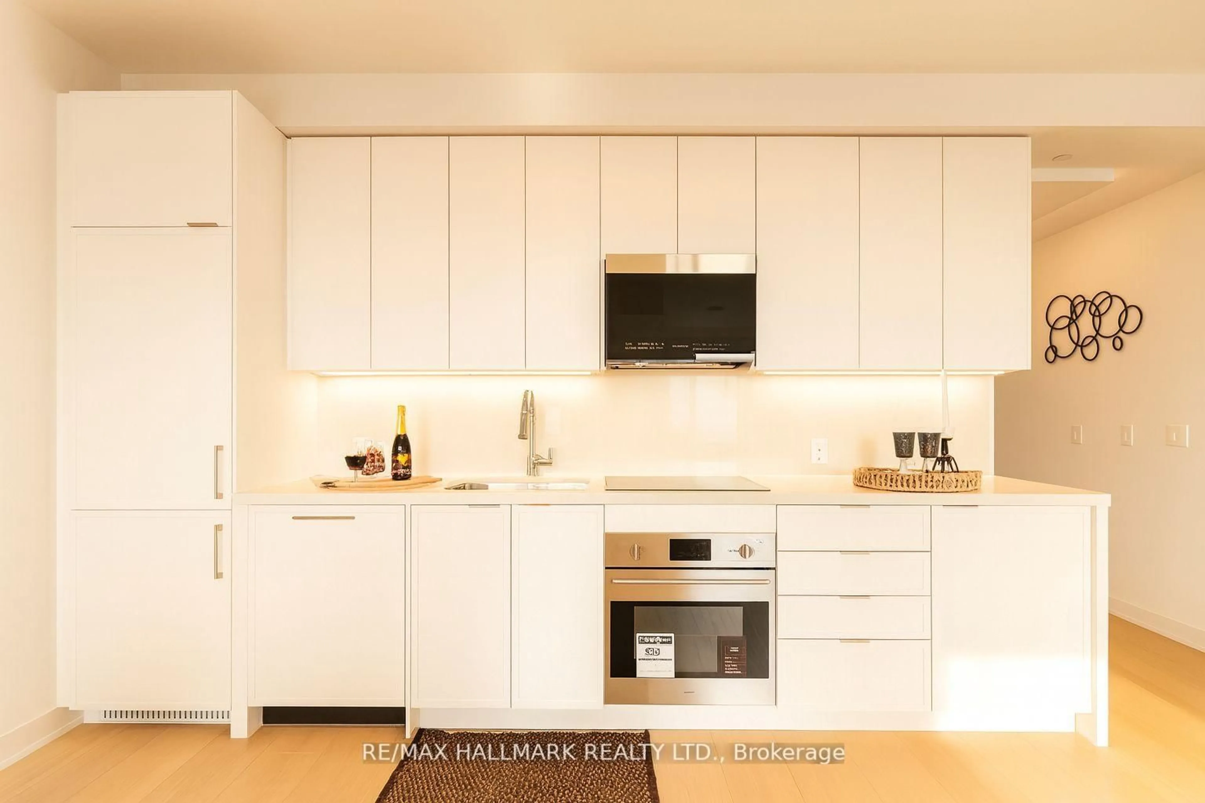 Standard kitchen, wood/laminate floor for 2920 highway 7 Rd #1302, Vaughan Ontario L4K 0P4