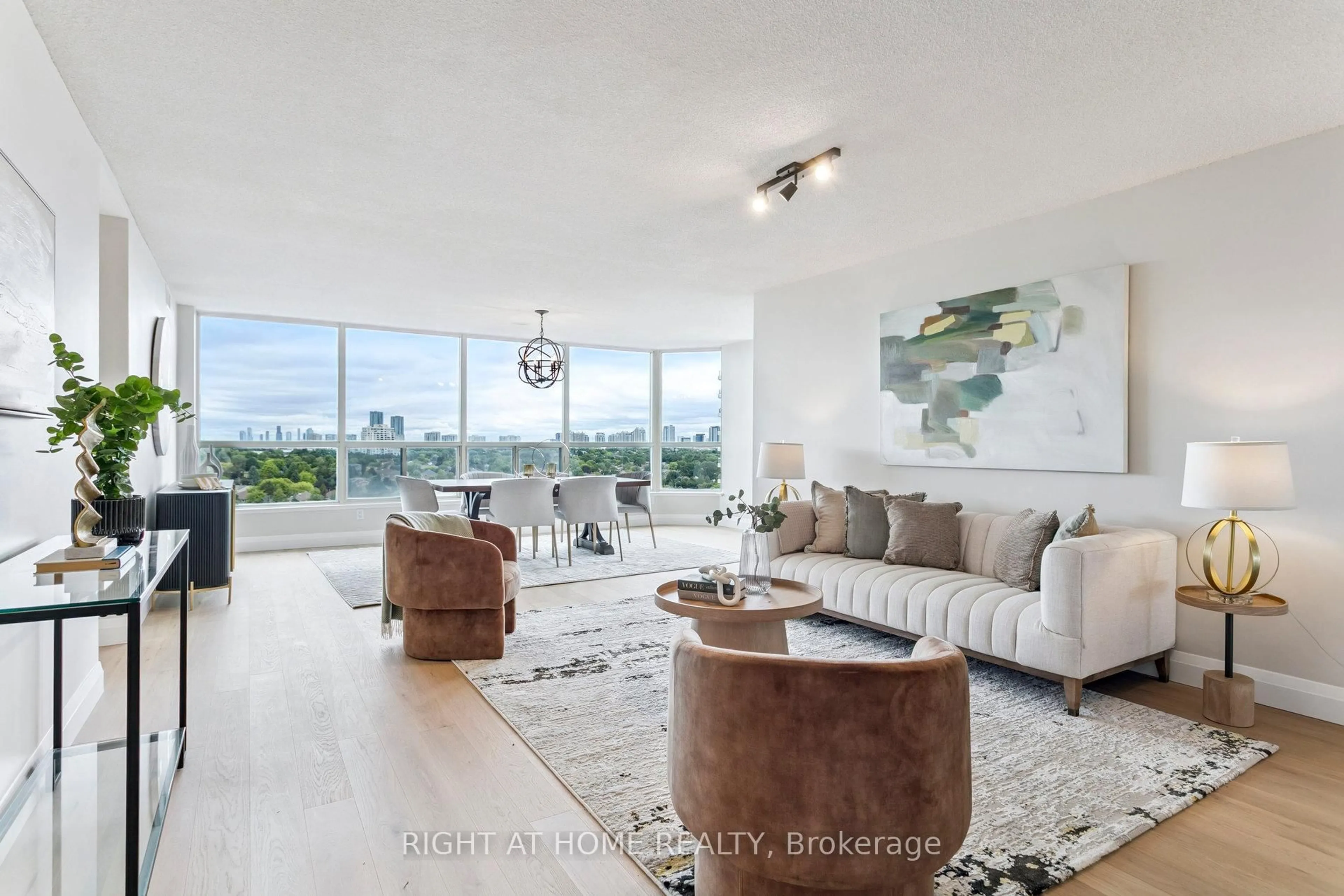Living room with furniture, unknown for 7300 Yonge St #1611, Vaughan Ontario L4J 7Y5