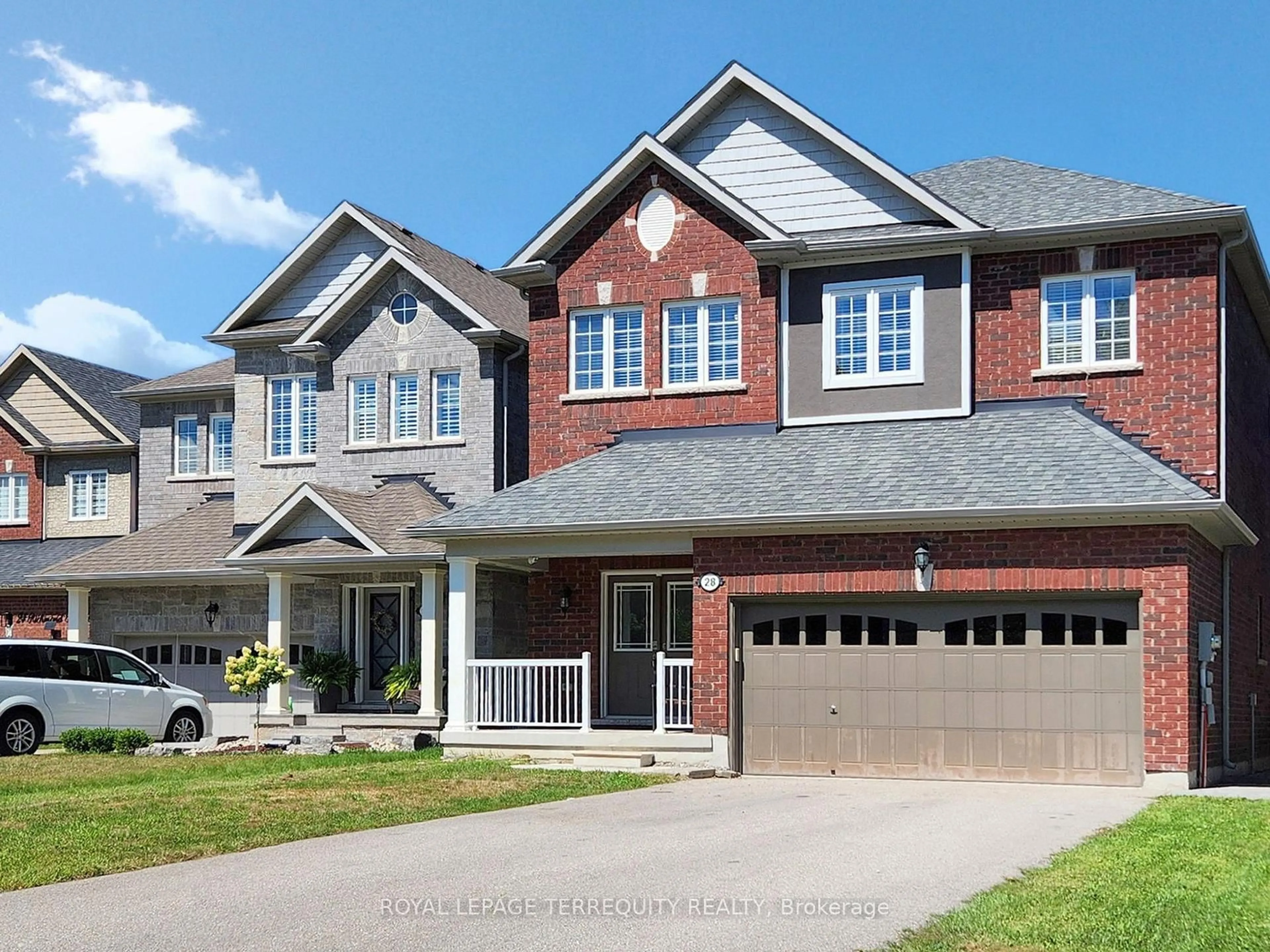 Home with brick exterior material, street for 28 Richmond Park Dr, Georgina Ontario L4P 0H2