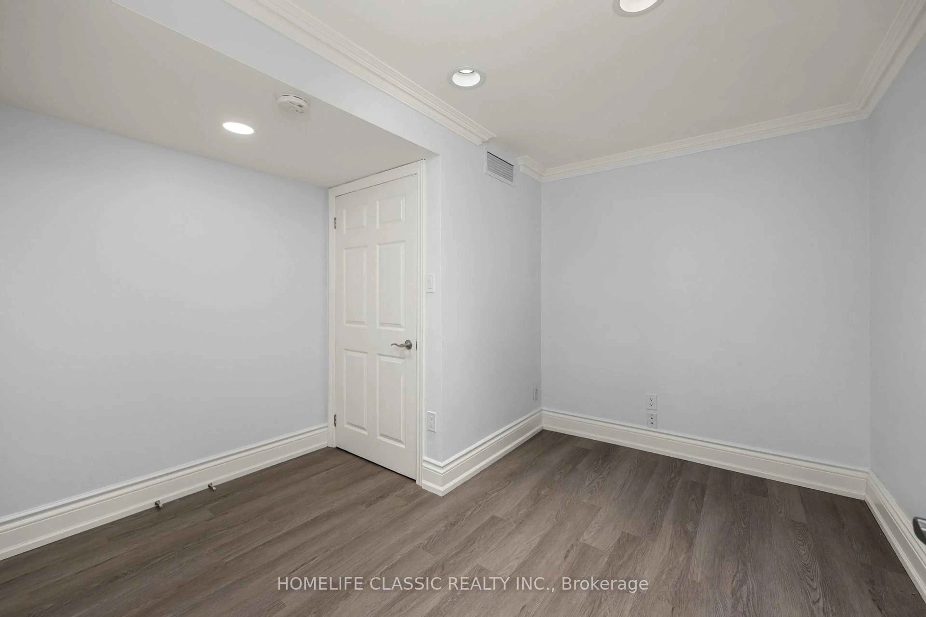 A pic of a room for 133 Medallion Blvd, Vaughan Ontario L4L 8R5