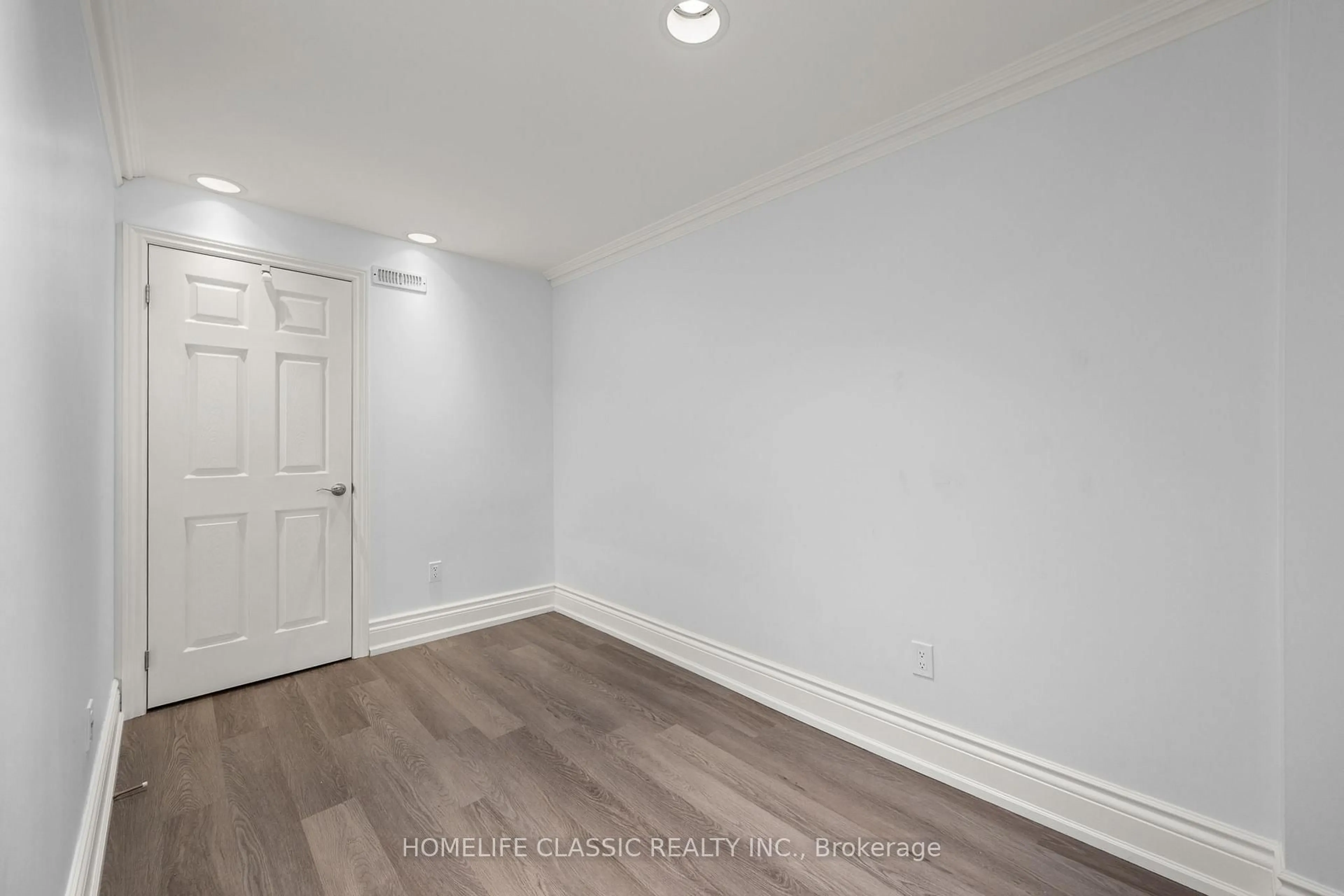 A pic of a room for 133 Medallion Blvd, Vaughan Ontario L4L 8R5