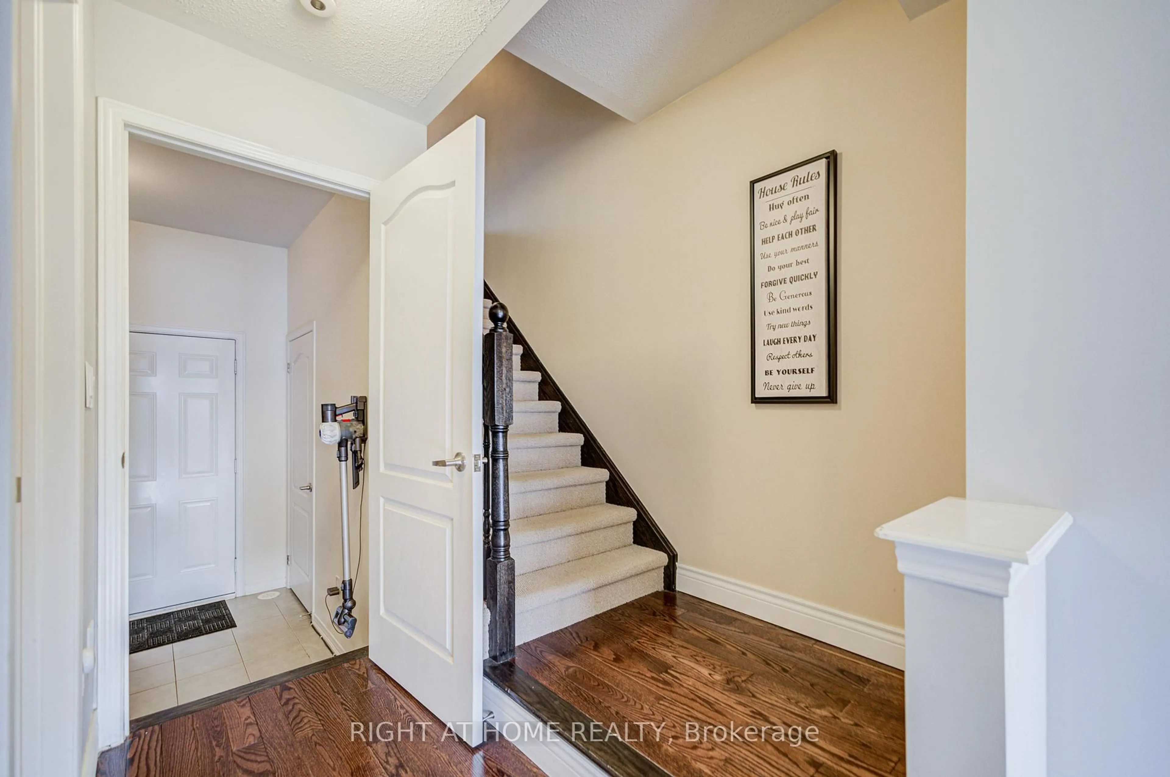 Indoor entryway for 62 Truchard Ave, Markham Ontario L6C 0N2