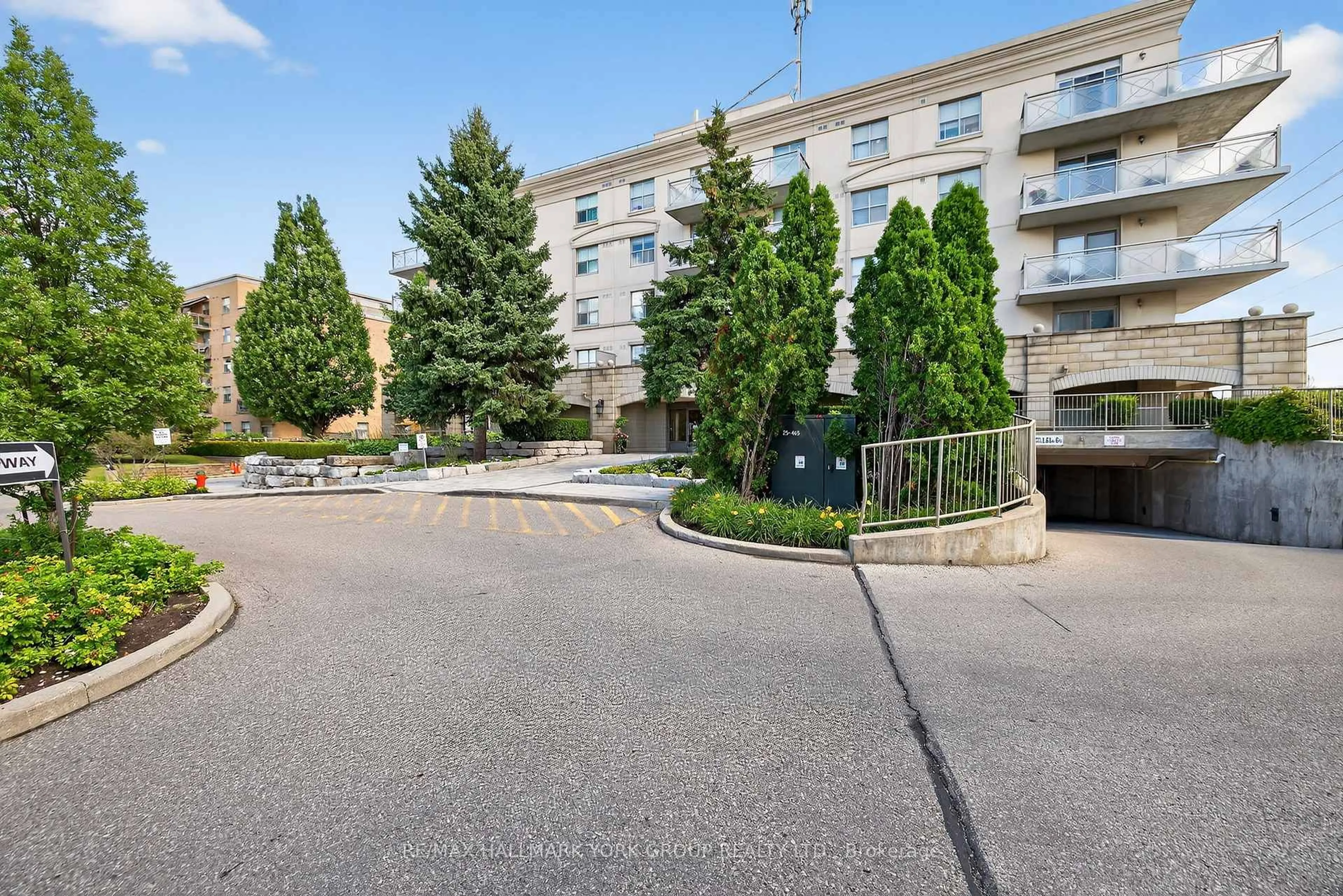 Patio, street for 2500 Rutherford Rd #509, Vaughan Ontario L4K 5N7