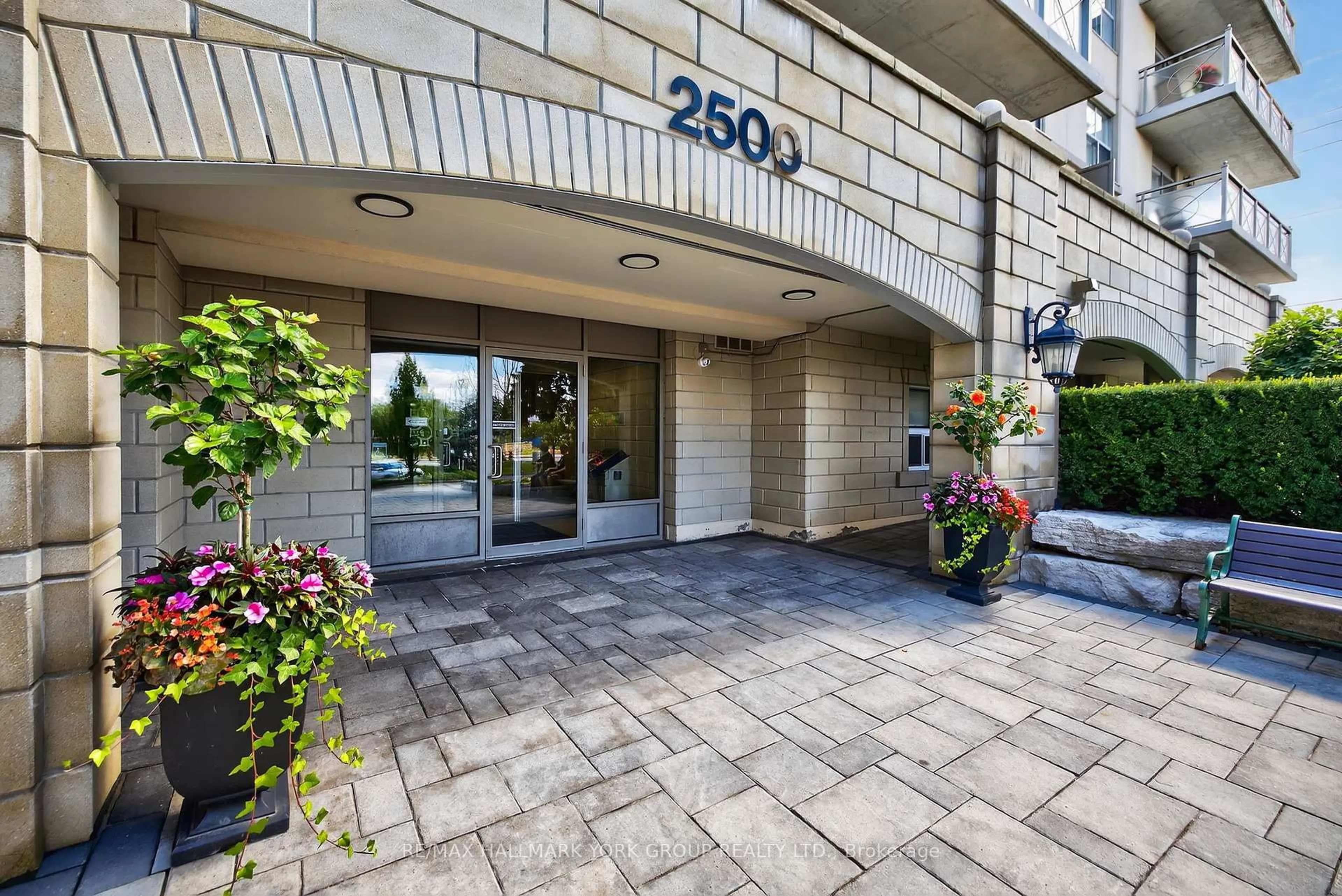 Unknown for 2500 Rutherford Rd #509, Vaughan Ontario L4K 5N7