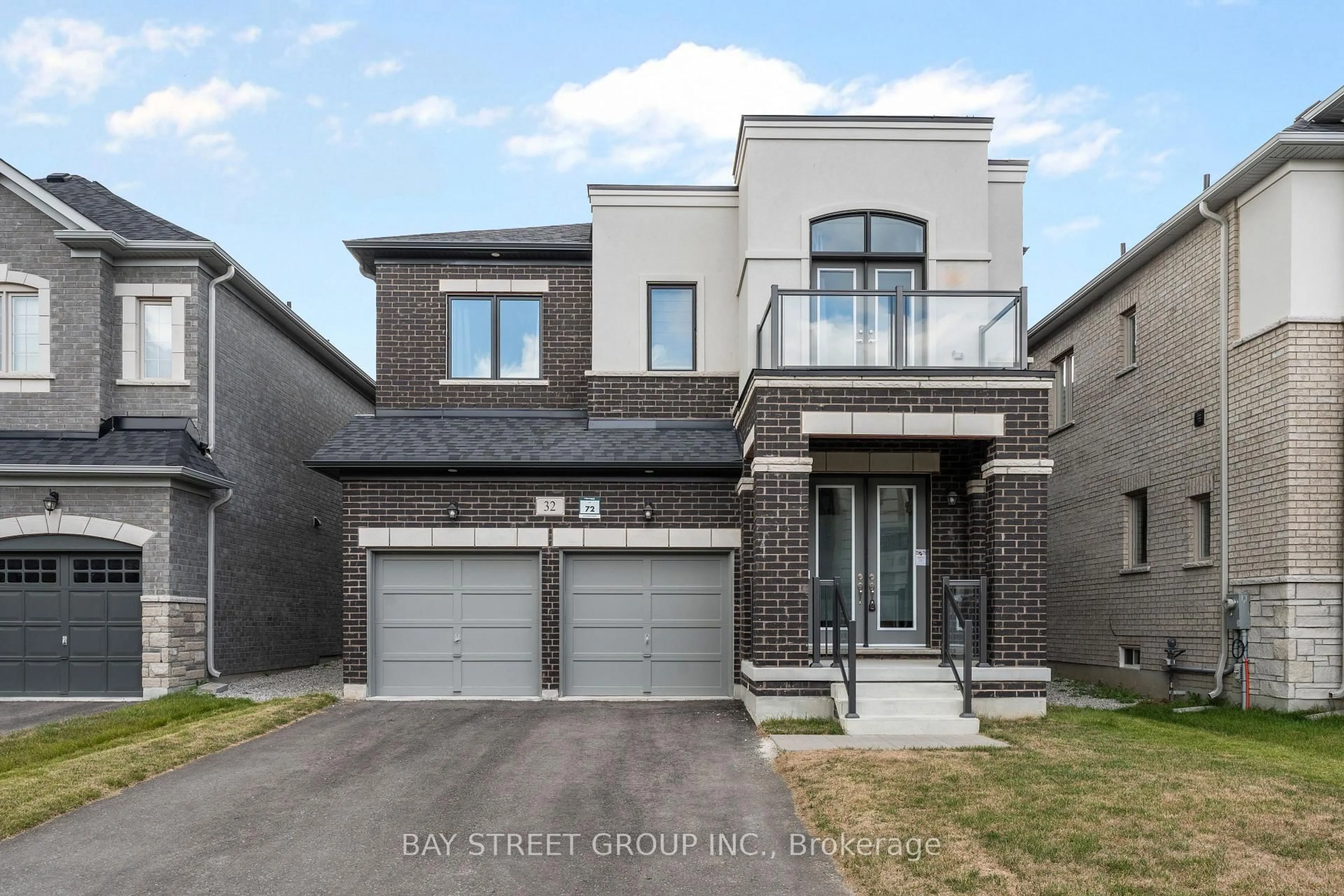 Home with brick exterior material, street for 32 Current Dr, Richmond Hill Ontario L4S 0M8