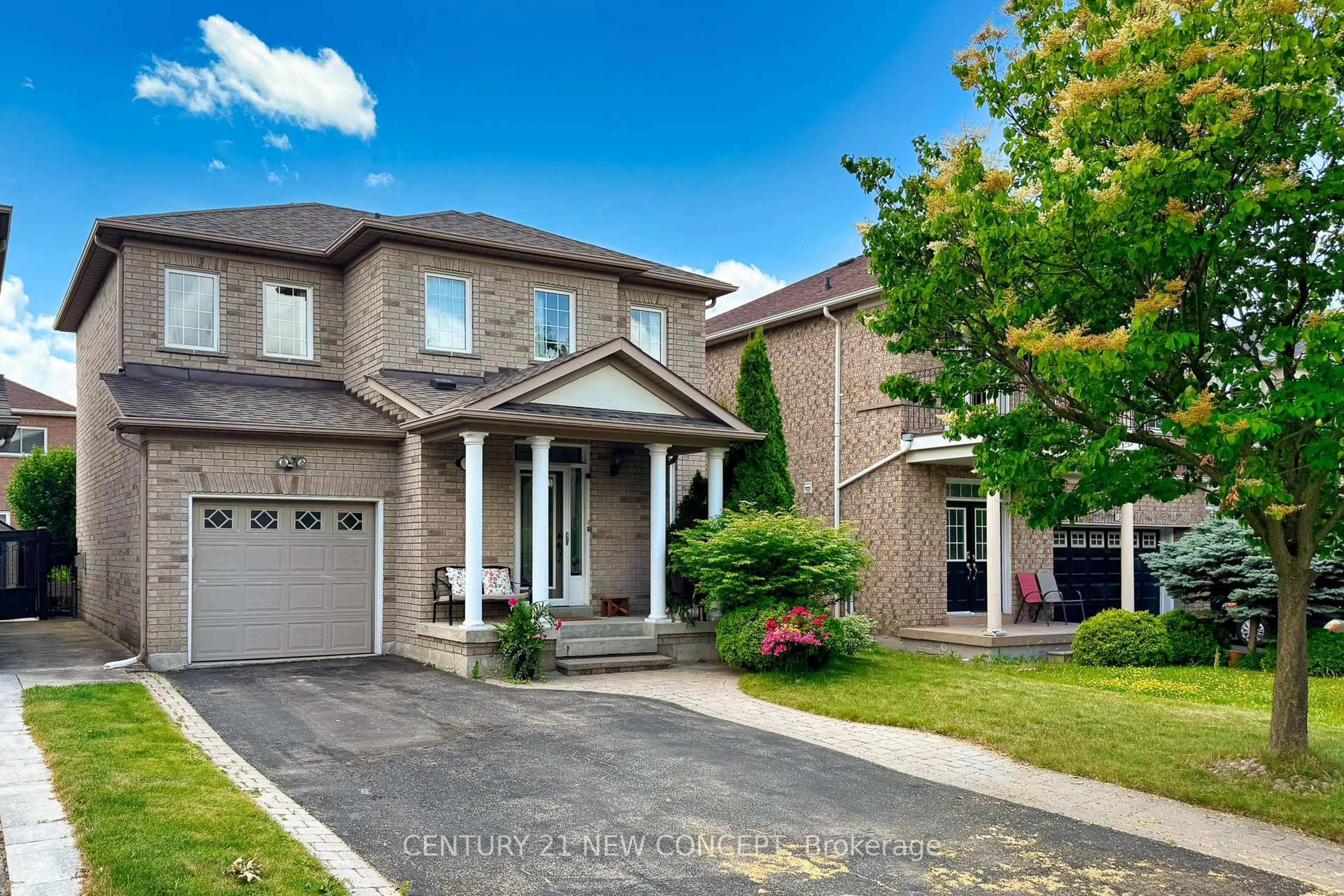 Home with brick exterior material, street for 11 Scarlett Tr, Vaughan Ontario L4H 2E7