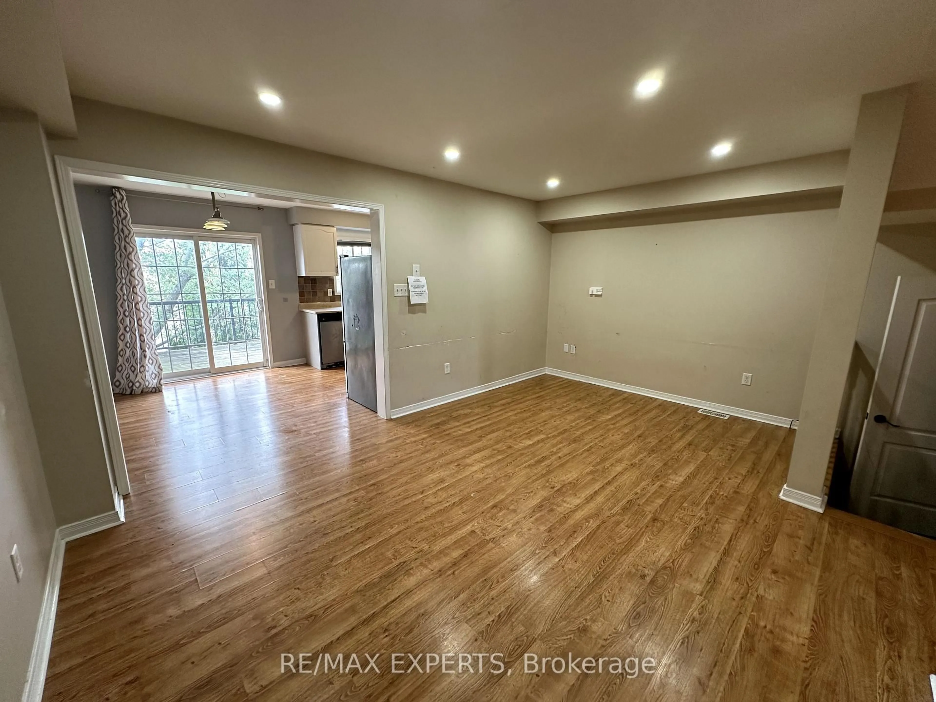 A pic of a room for 141 Hammill Hts, East Gwillimbury Ontario L0G 1M0