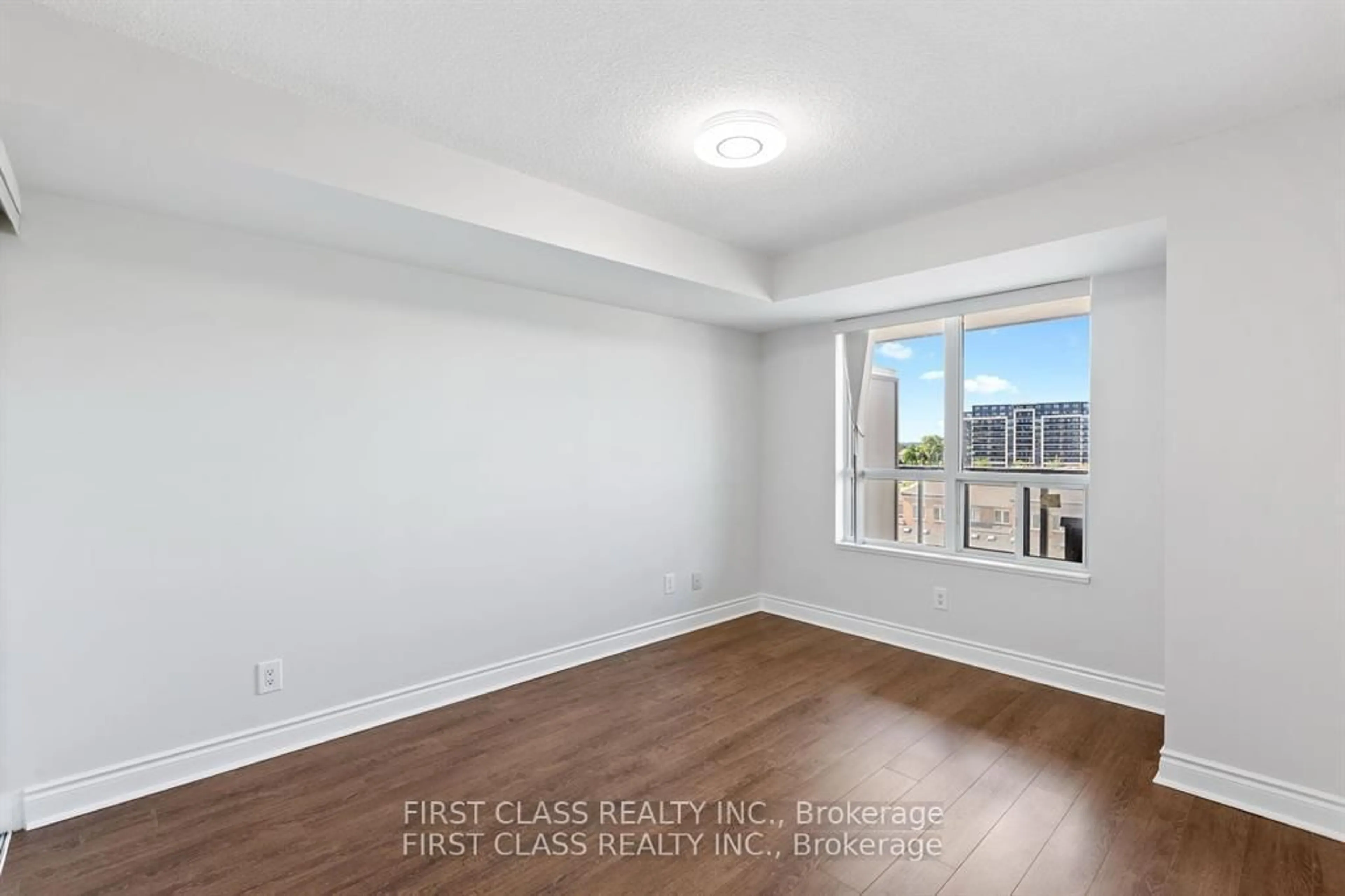 A pic of a room for 37 Galleria Pkwy #805, Markham Ontario L3T 0A6