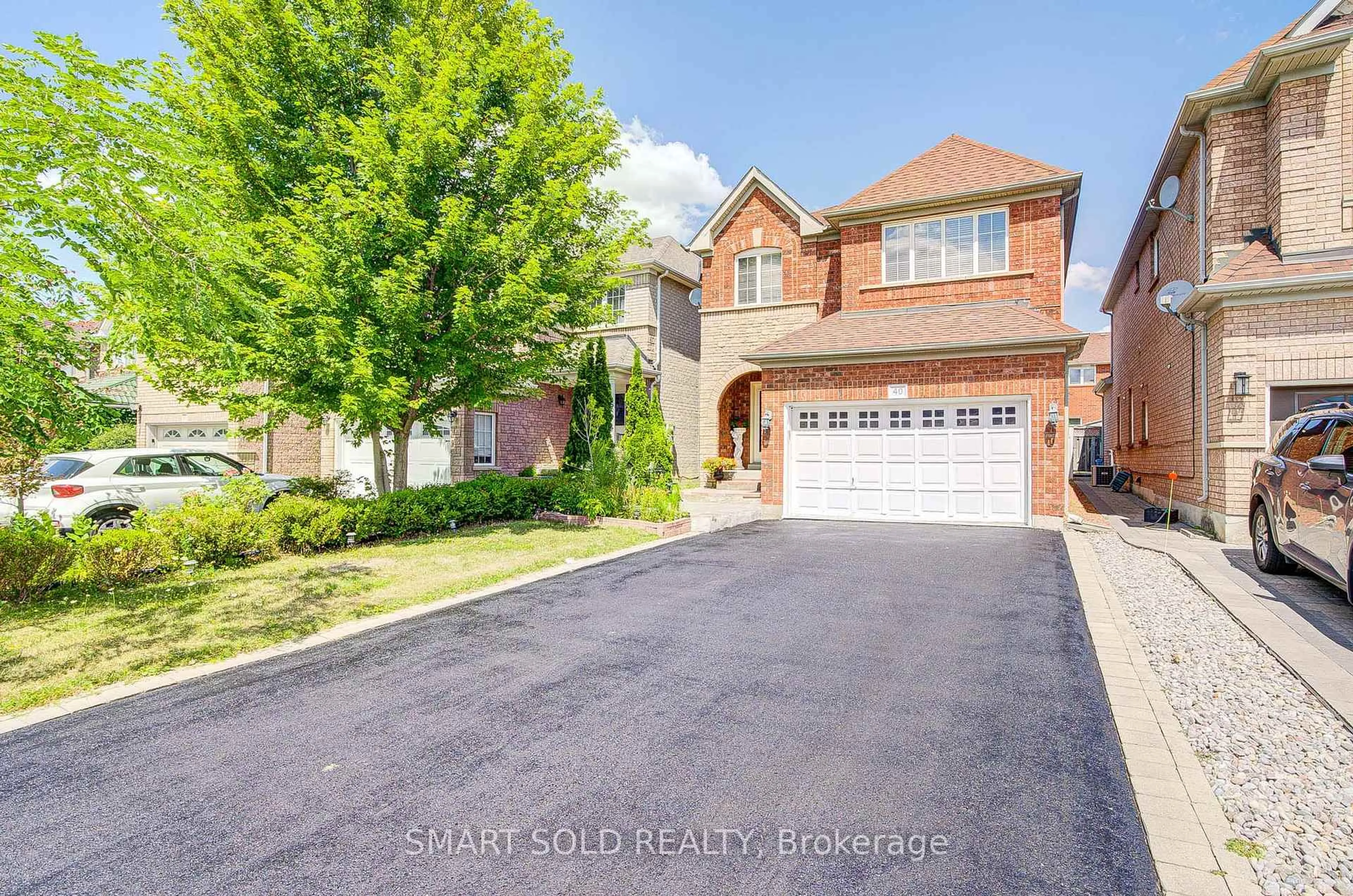 Home with brick exterior material, street for 40 Tuscana Blvd, Vaughan Ontario L4K 5J2