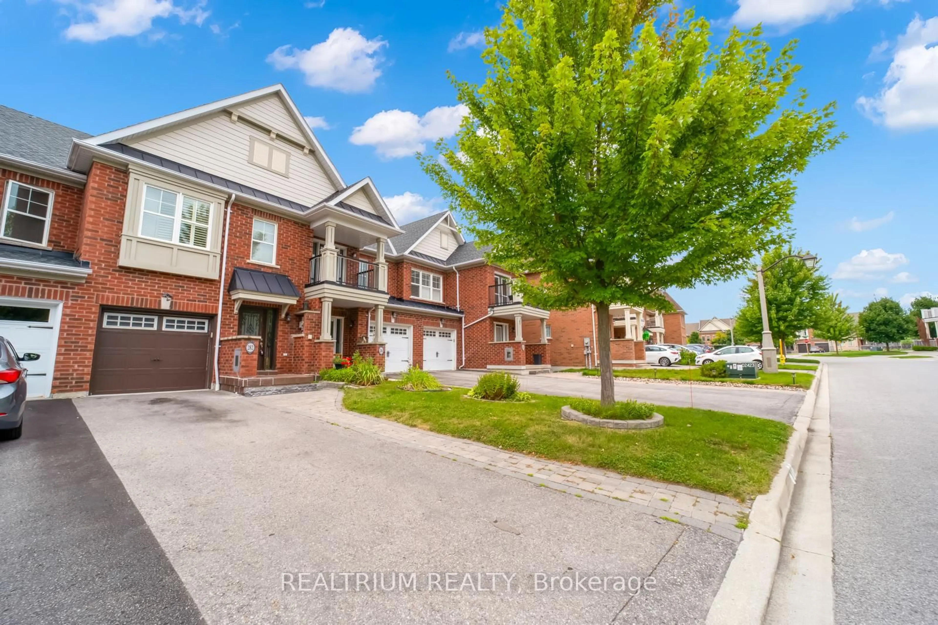 Home with brick exterior material, street for 282 Sandale Rd, Whitchurch-Stouffville Ontario L4A 0Y4