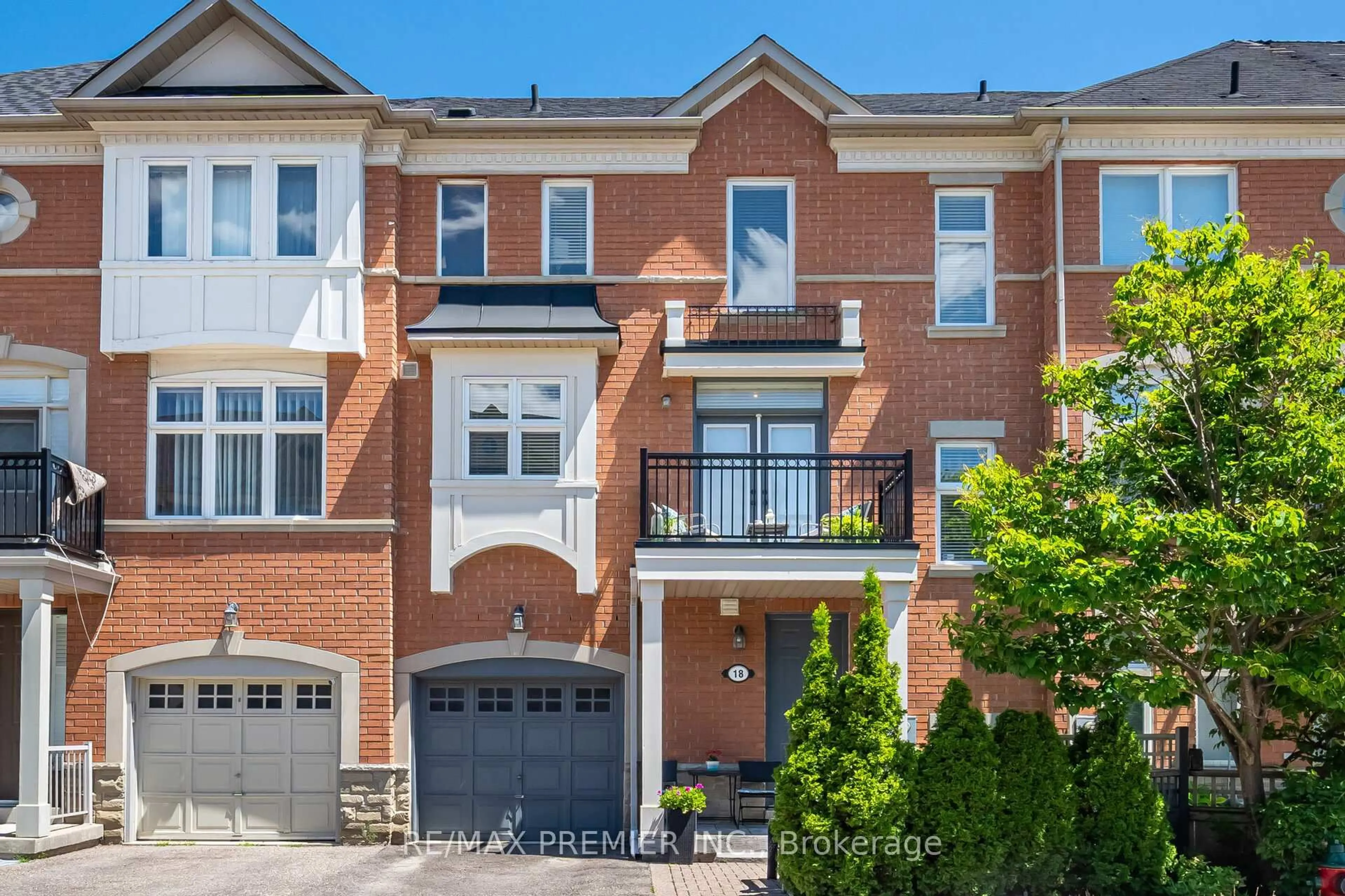 Home with brick exterior material, street for 18 Helen St, Vaughan Ontario L4L 3S3