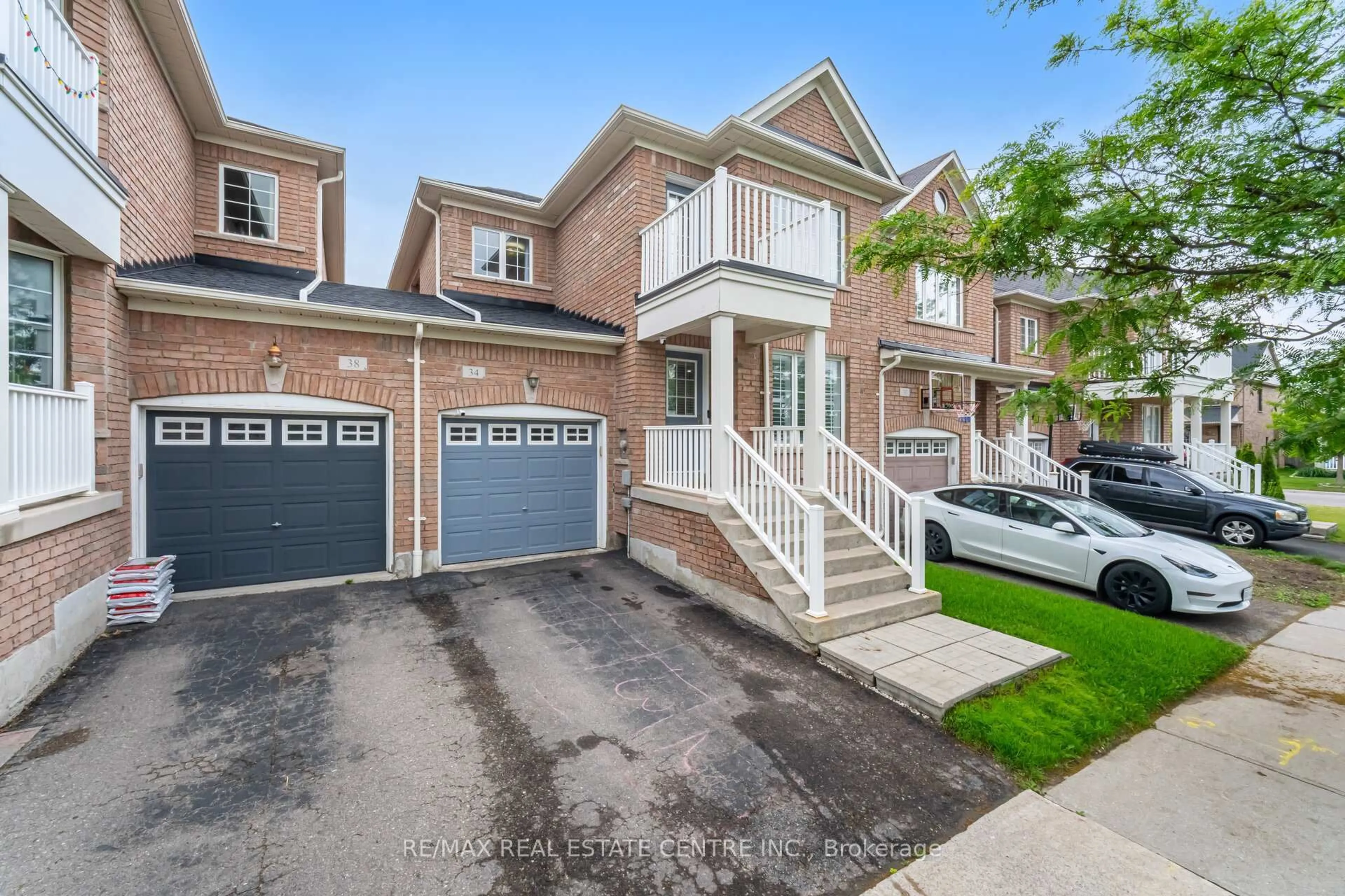 Unknown for 34 Firbank Lane, Whitchurch-Stouffville Ontario L4A 0K9