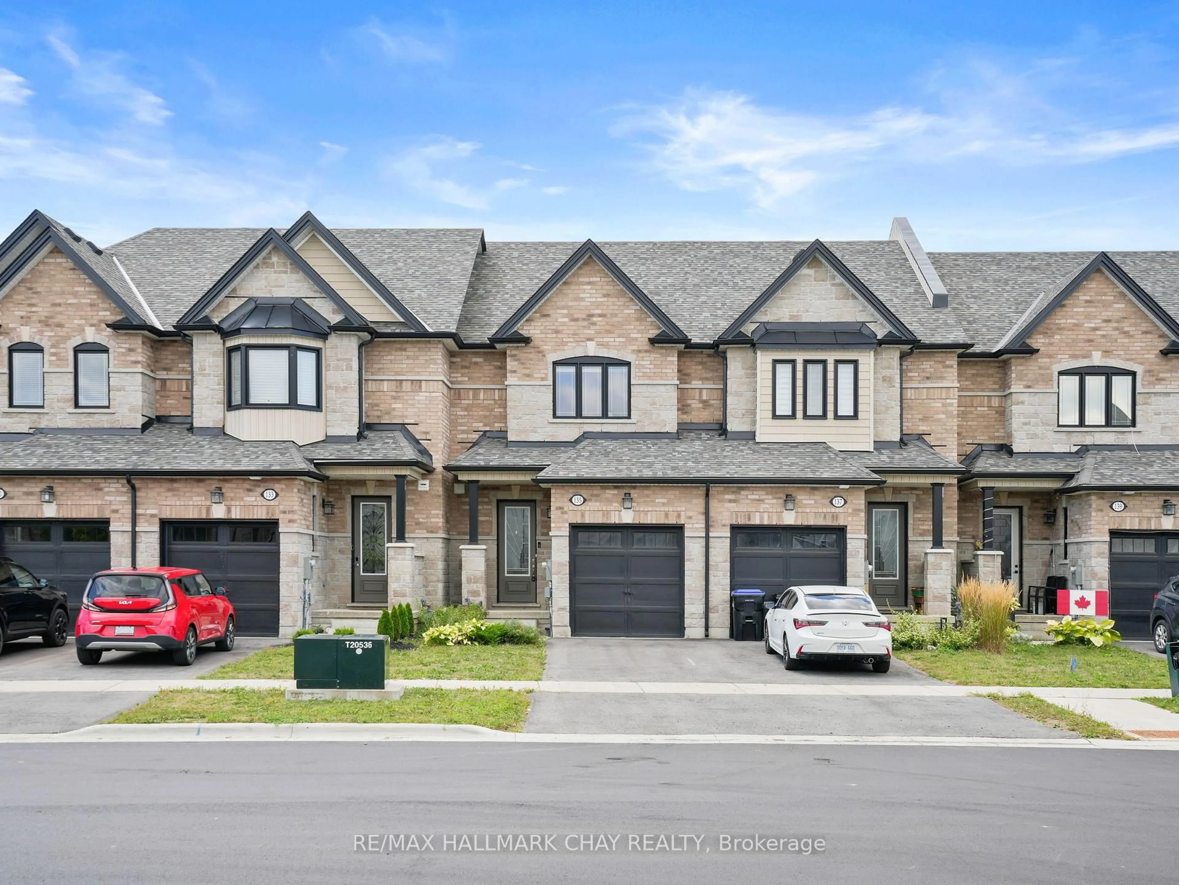 Unknown for 135 Walker Blvd, New Tecumseth Ontario L9R 0R2