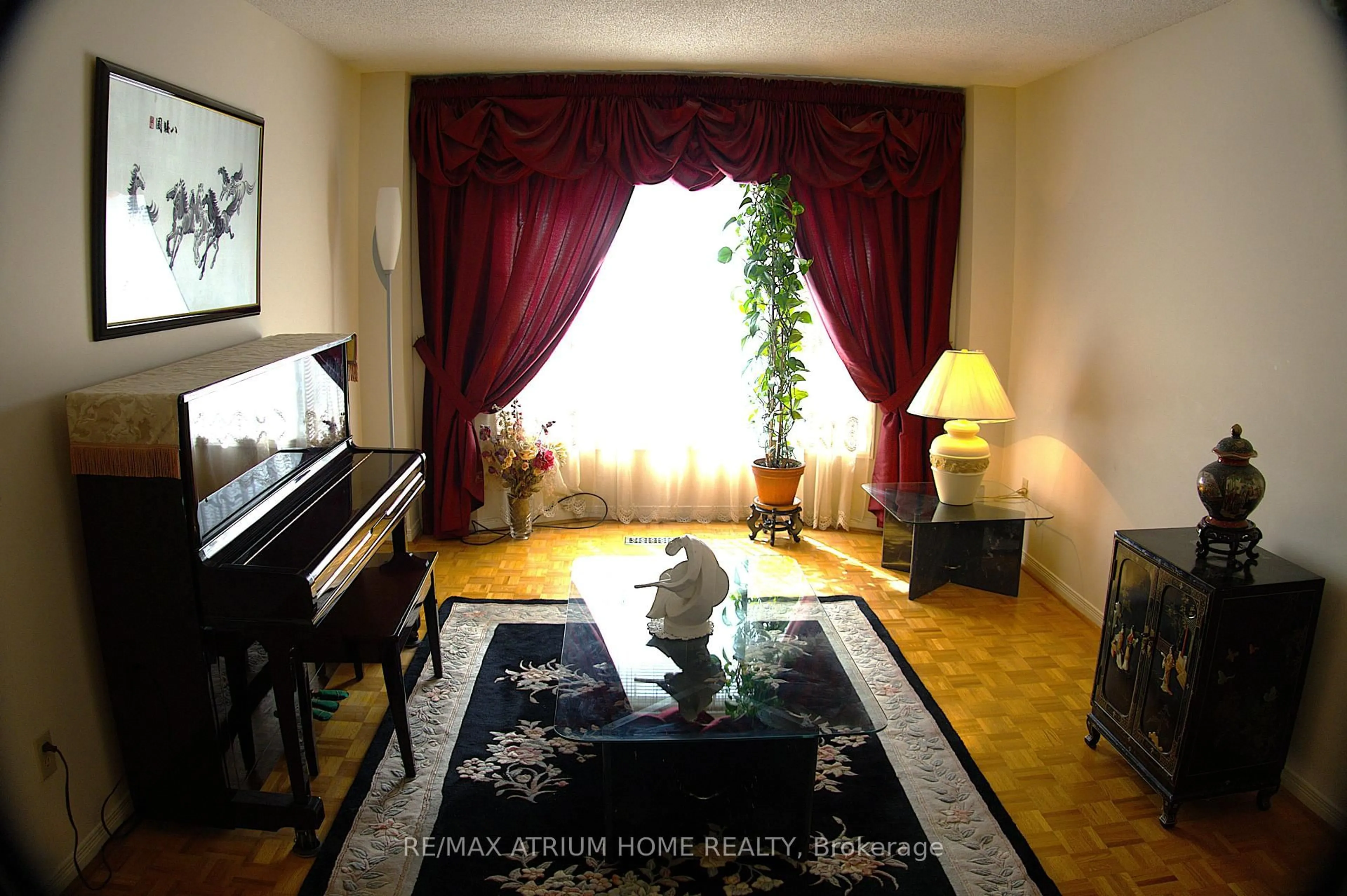 Unknown for 108 Berwick Cres, Richmond Hill Ontario L4C 0B7