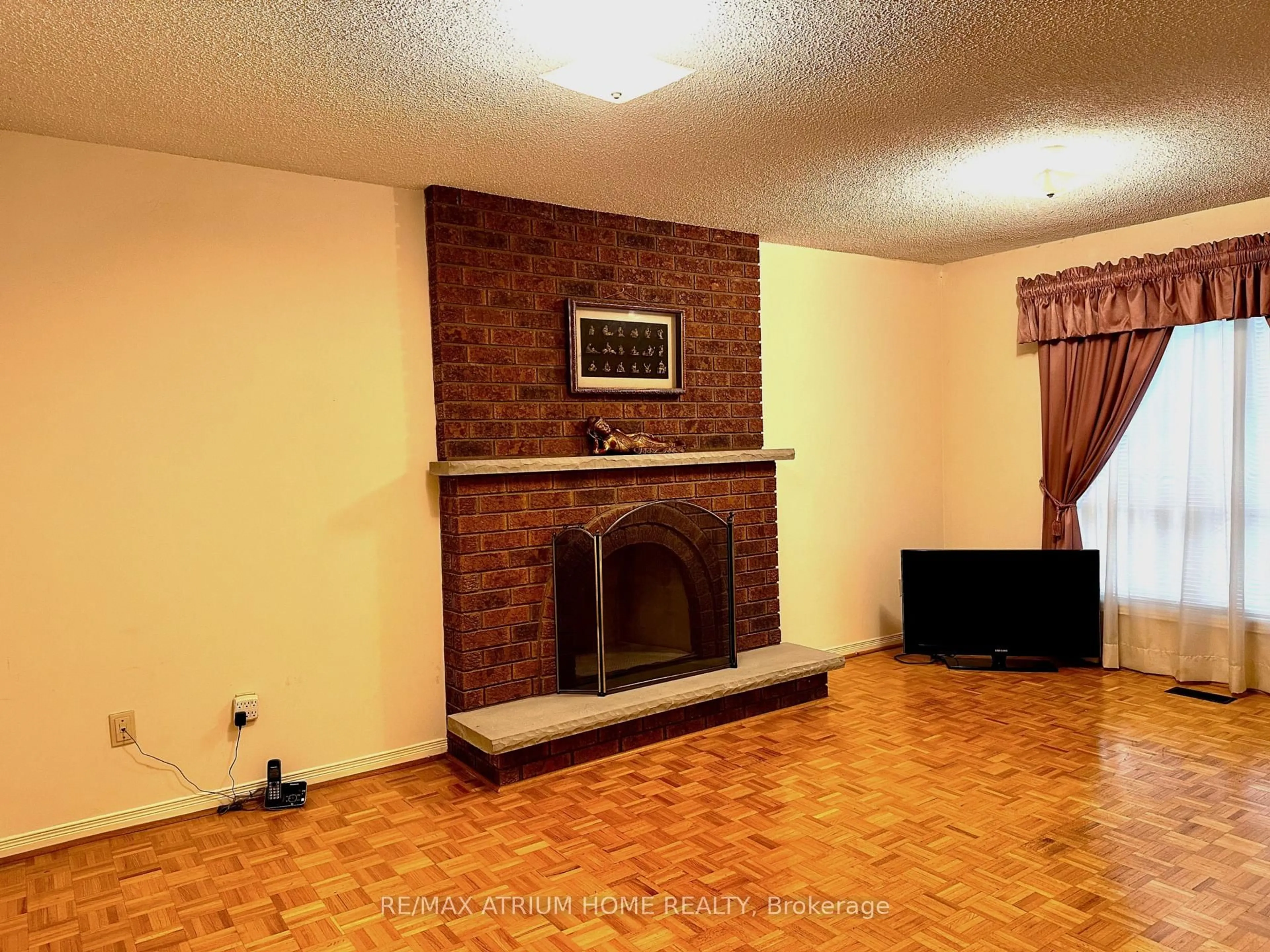 A pic of a room for 108 Berwick Cres, Richmond Hill Ontario L4C 0B7