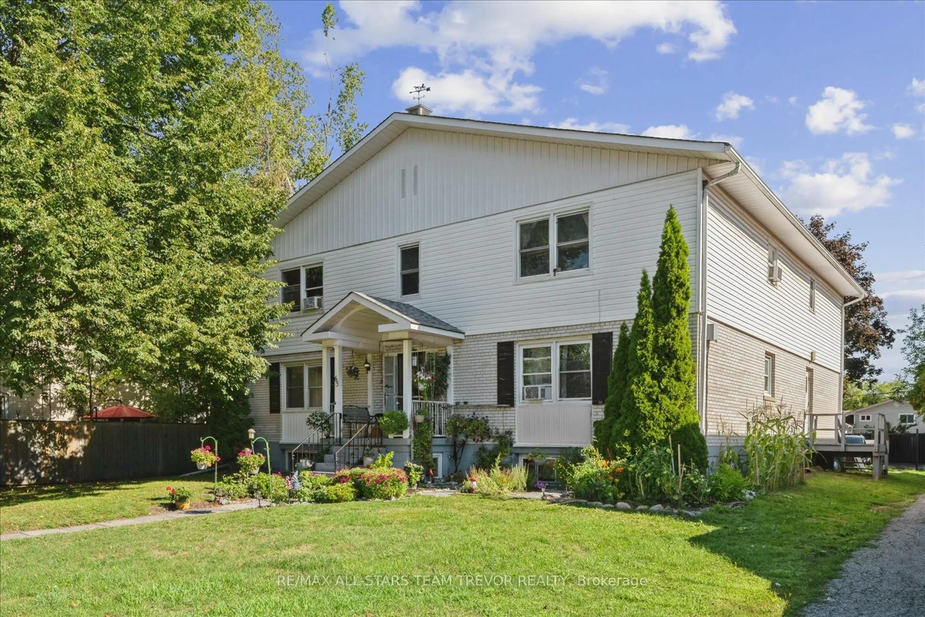 Home with vinyl exterior material, street for 65 High St, Georgina Ontario L0E 1R0
