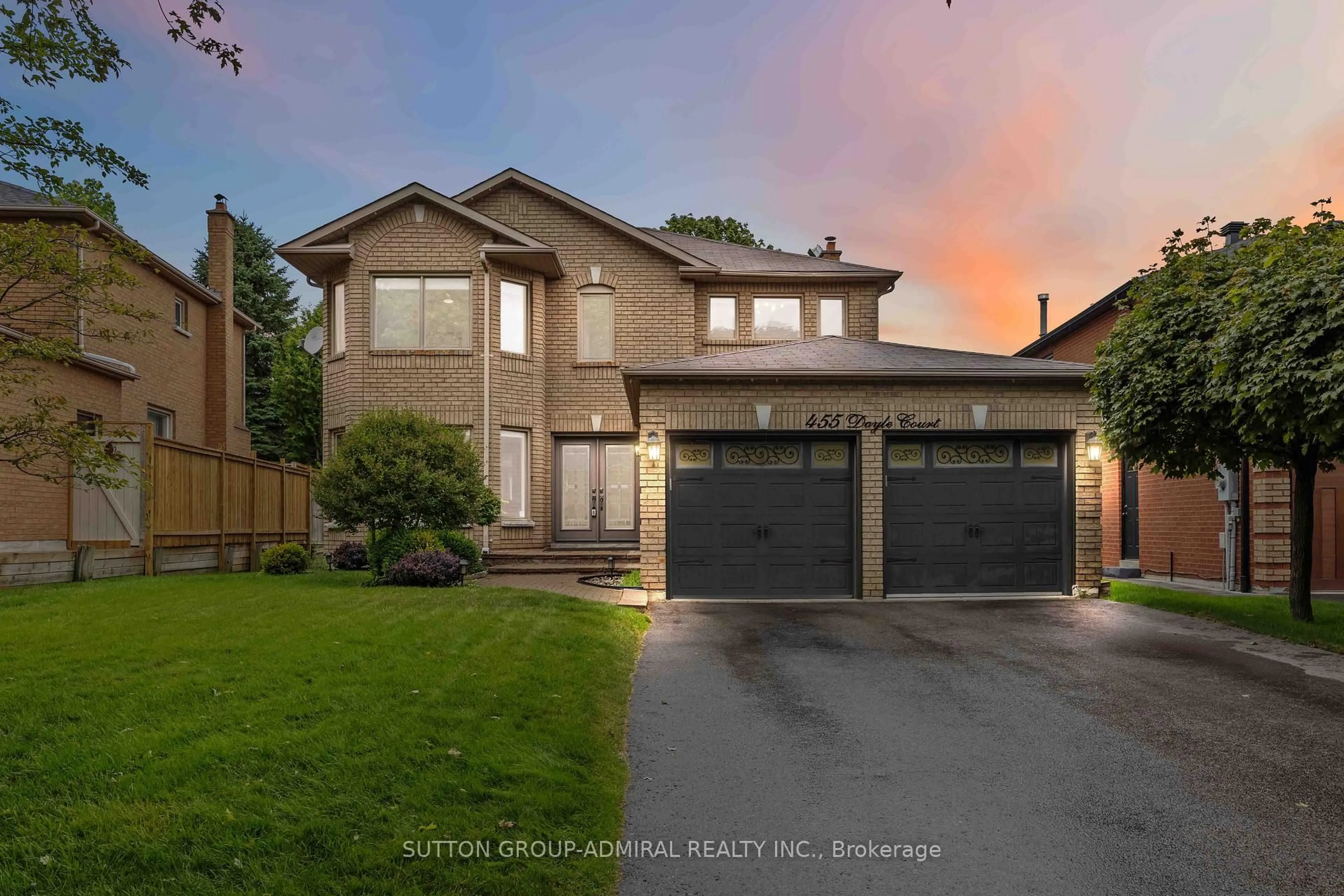 Home with brick exterior material, street for 455 Doyle Crt, Newmarket Ontario L3X 1V1