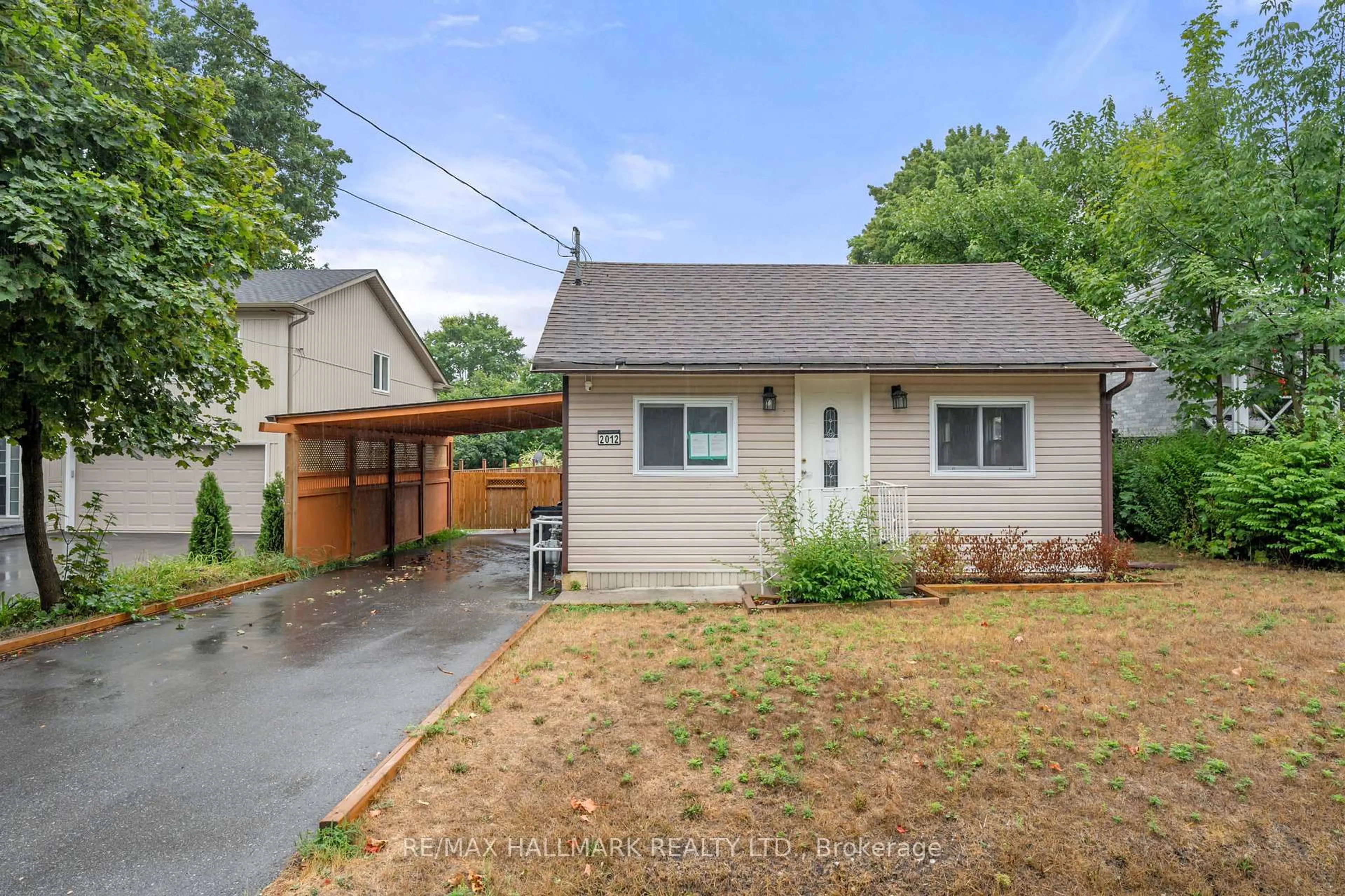 Unknown for 2012 Lilac Dr, Innisfil Ontario L9S 1Y9