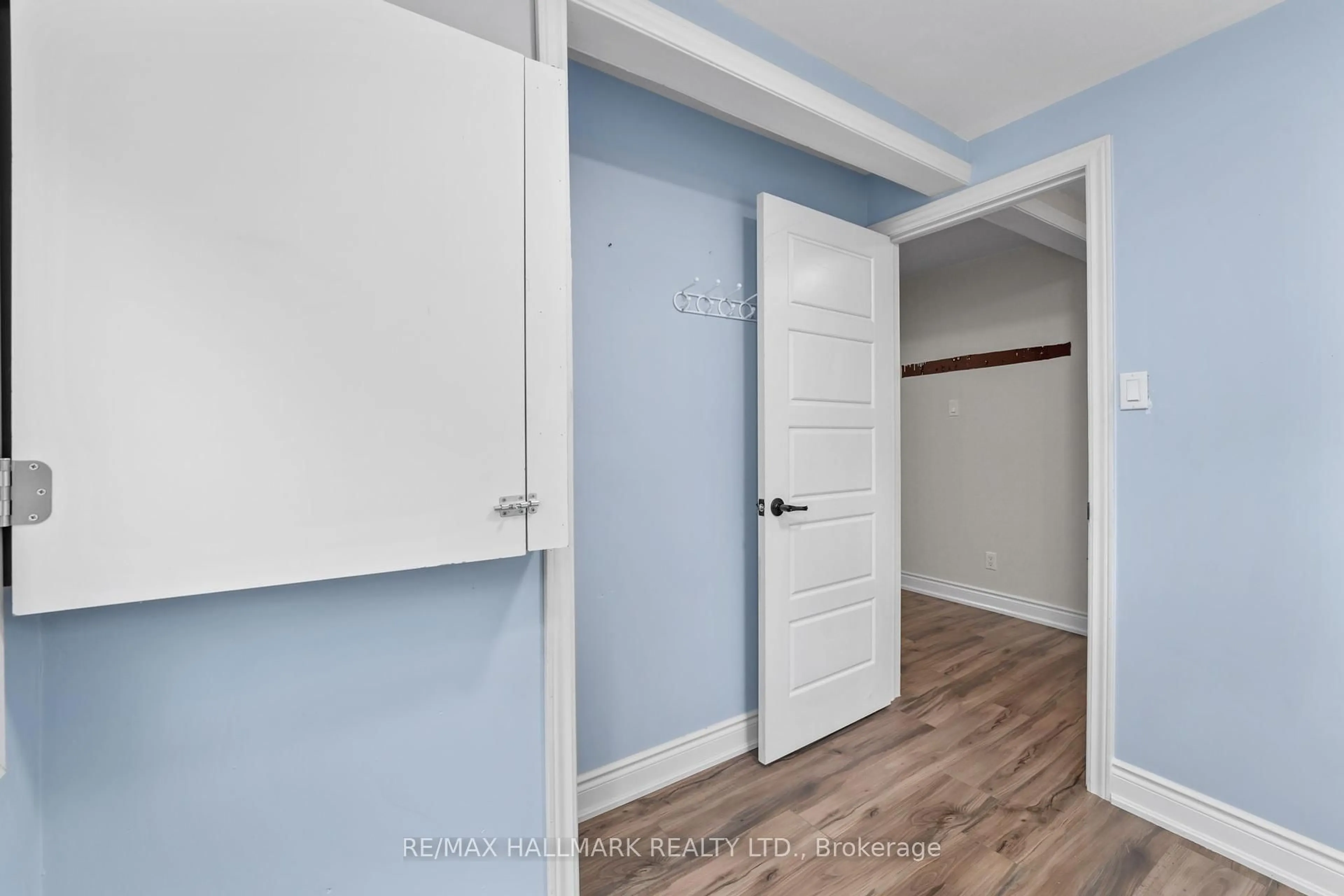 Storage room or clothes room or walk-in closet for 2012 Lilac Dr, Innisfil Ontario L9S 1Y9