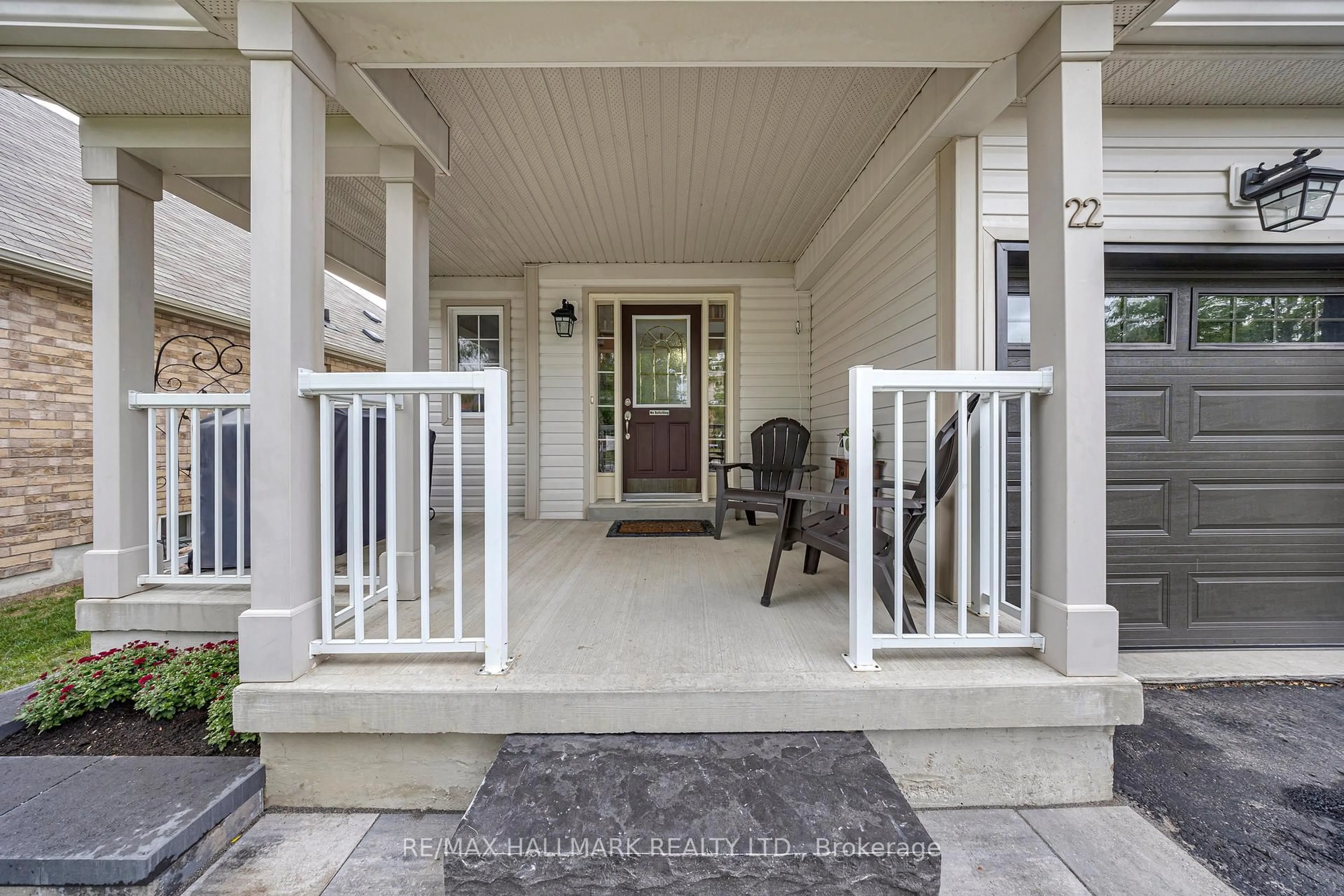 Unknown for 22 Carness Cres, Georgina Ontario L4P 0B5