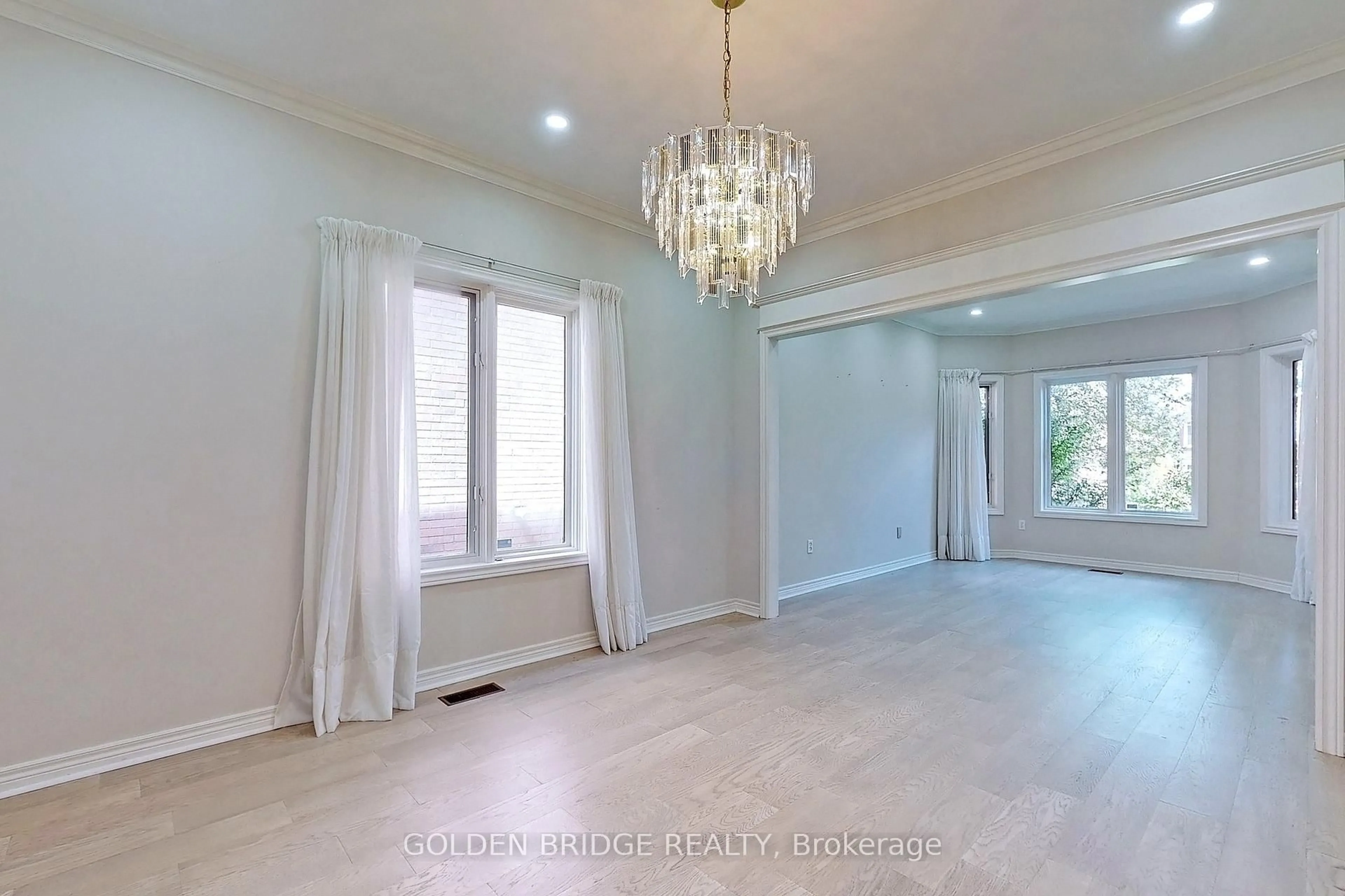 A pic of a room for 150 Larratt Lane, Richmond Hill Ontario L4C 0E7