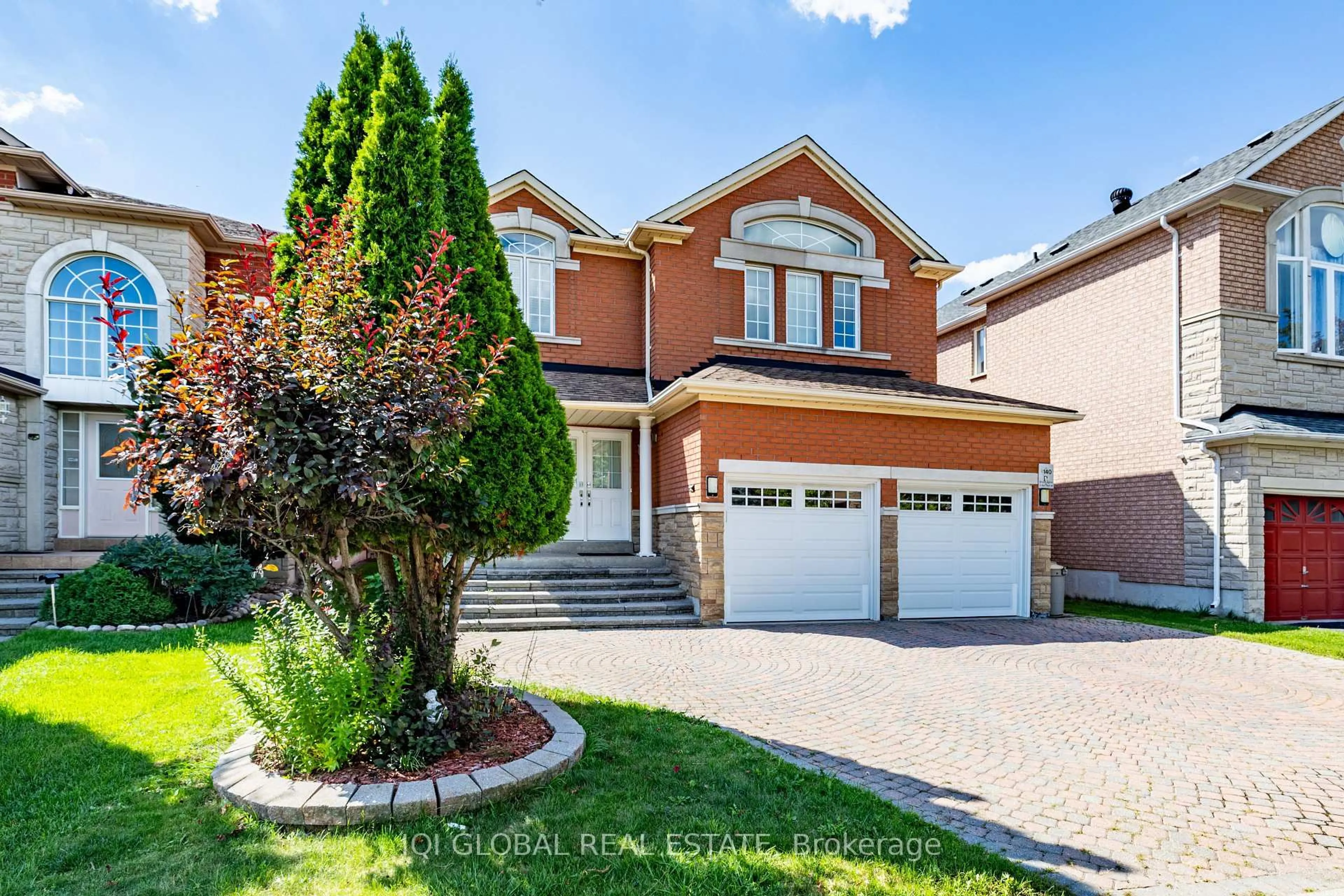 Home with brick exterior material, street for 27 Valley Ridge Ave, Richmond Hill Ontario L4S 1Y1